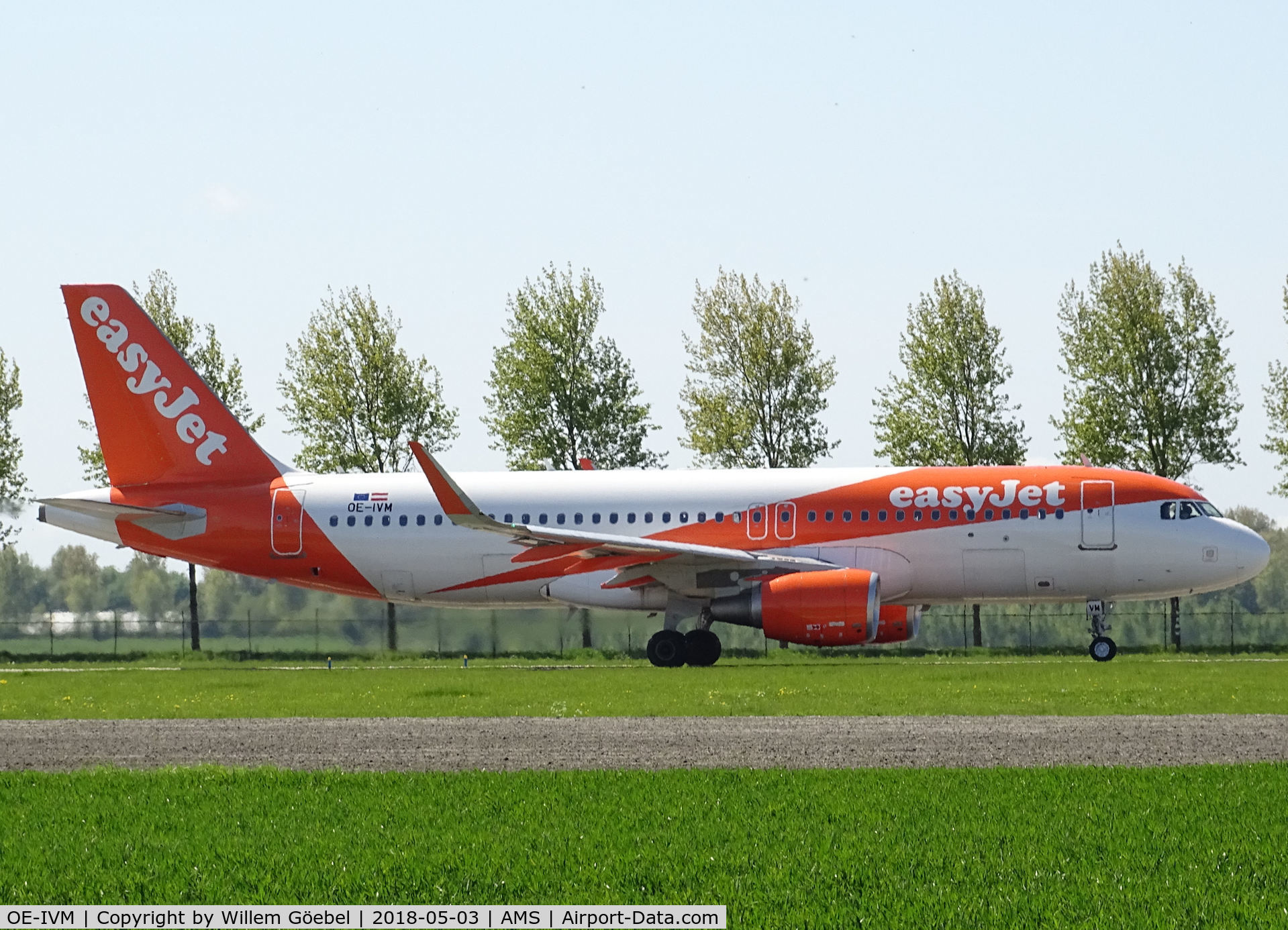 OE-IVM, 2017 Airbus A320-214 C/N 7537, Taxi to runway 36L of Schiphol Airport