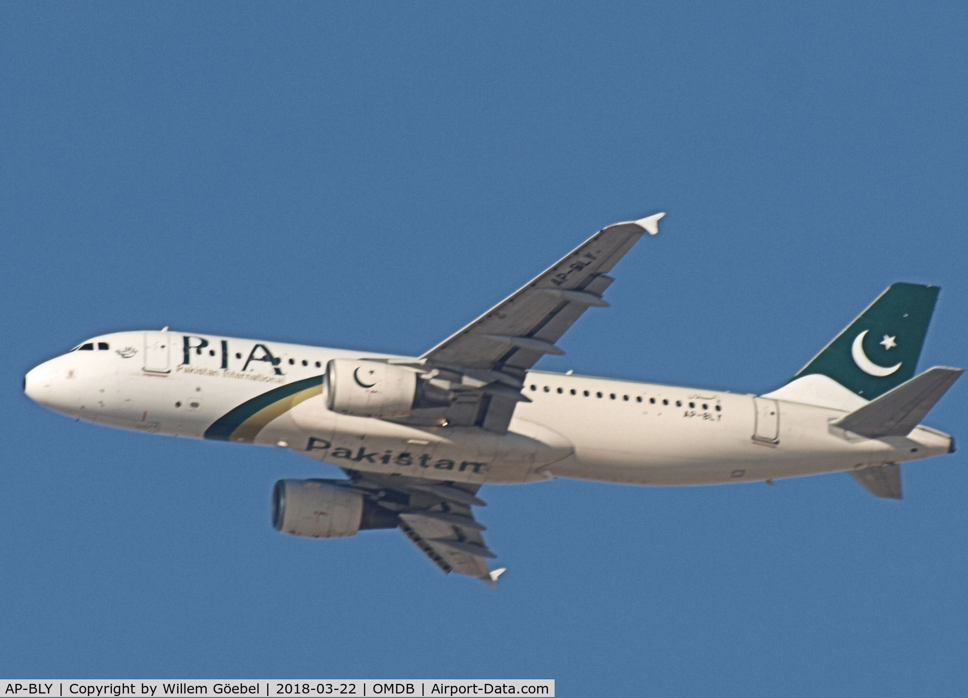 AP-BLY, 2006 Airbus A320-216 C/N 2926, Take off from DUBAI INTERNATIONAL Airport