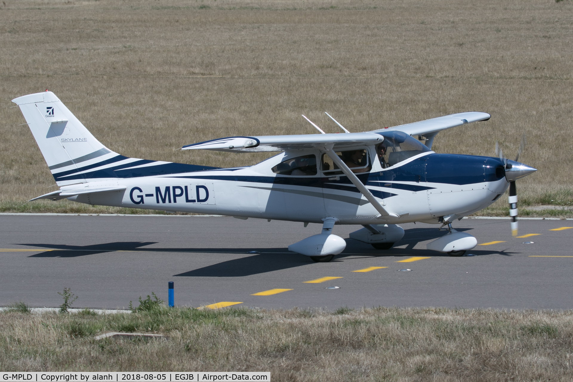 G-MPLD, 2006 Cessna 182T Skylane Skylane C/N 18281788, At Guernsey