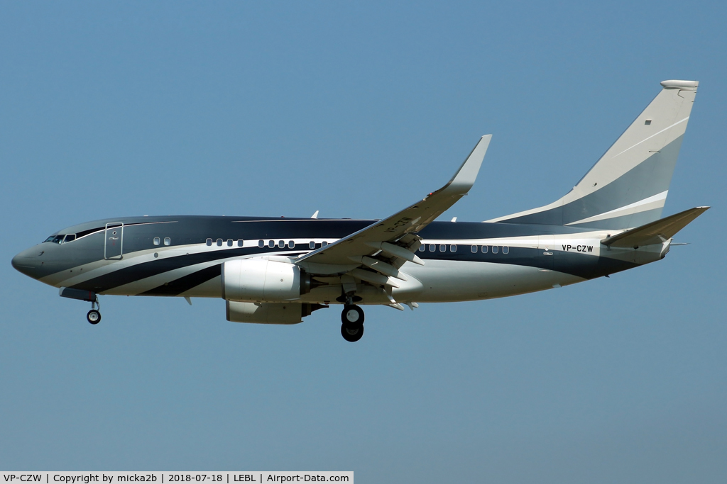 VP-CZW, 2013 Boeing 737-7JW C/N 38408, Landing