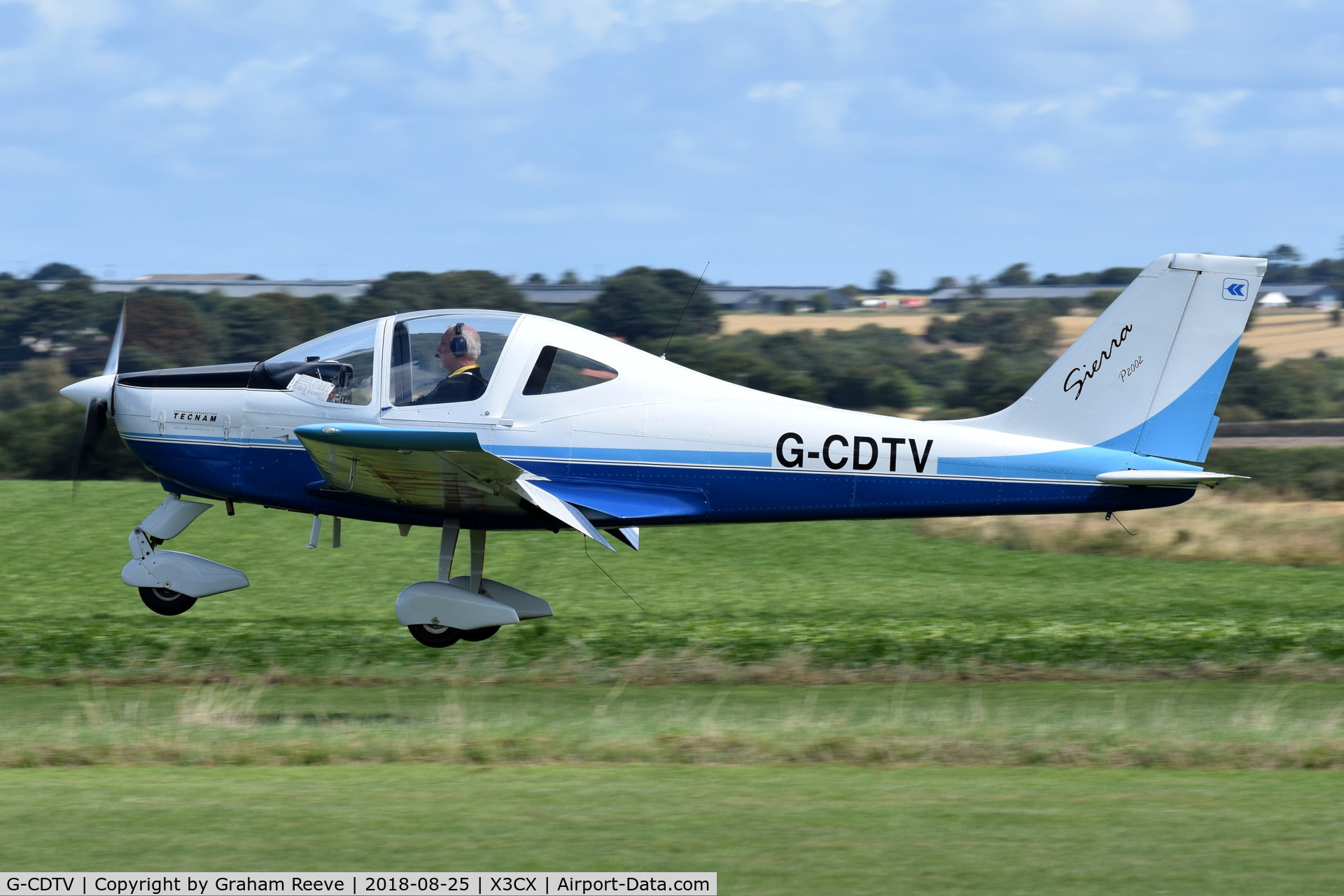 G-CDTV, 2007 Tecnam P-2002EA Sierra C/N PFA 333-14501, Landing at Northrepps.