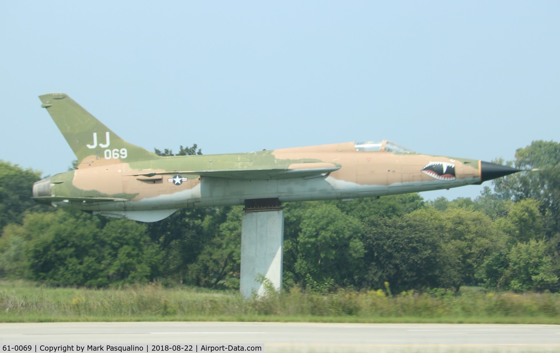 61-0069, 1961 Republic F-105D-15-RE Thunderchief C/N D264, Republic F-105D-15-RE