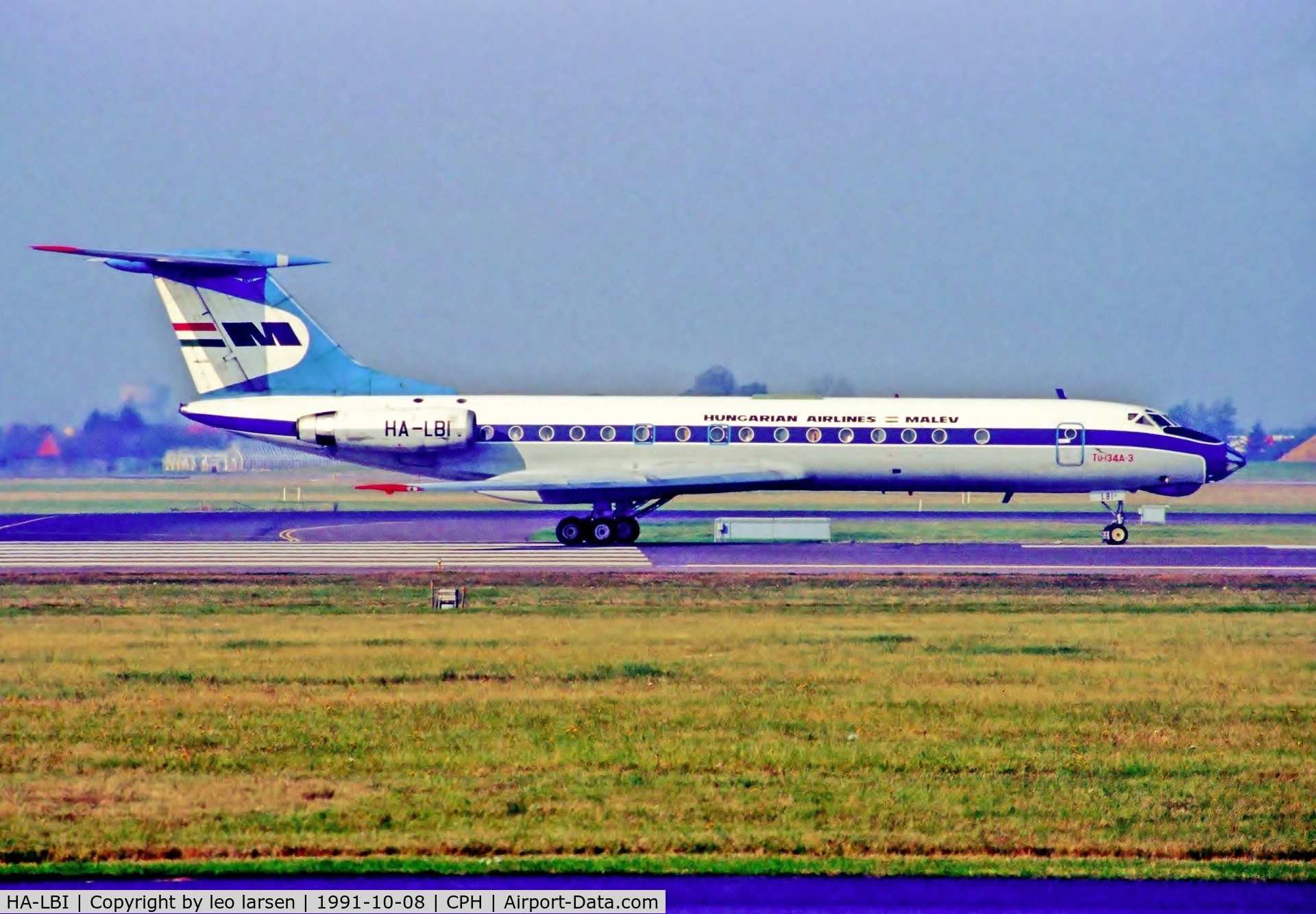 HA-LBI, 1971 Tupolev Tu-134A-3 C/N 1351301, Copenhagen 8.10.1991