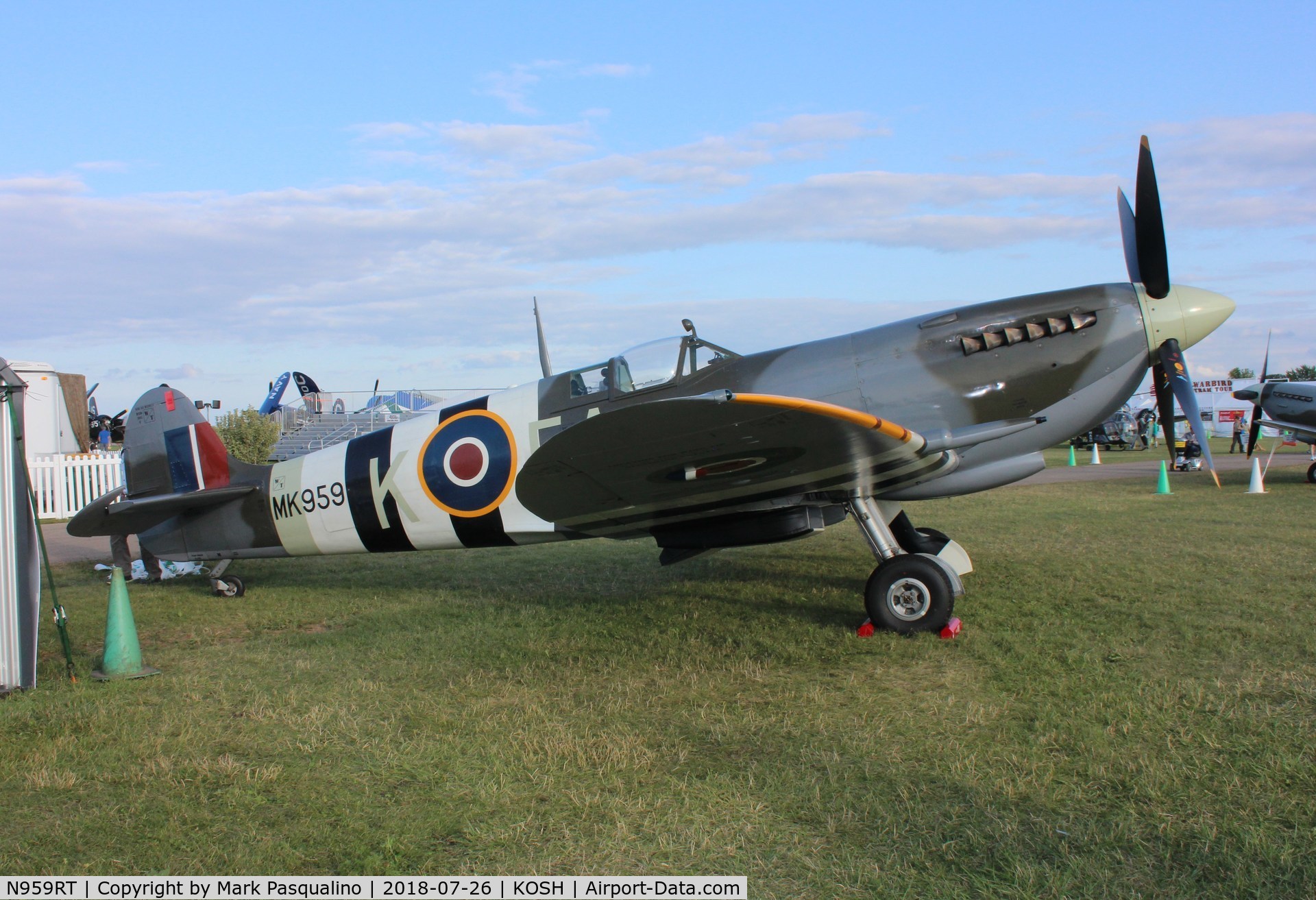 N959RT, 1944 Supermarine 361 Spitfire IXc C/N CBAF.8125, Spitfire IX