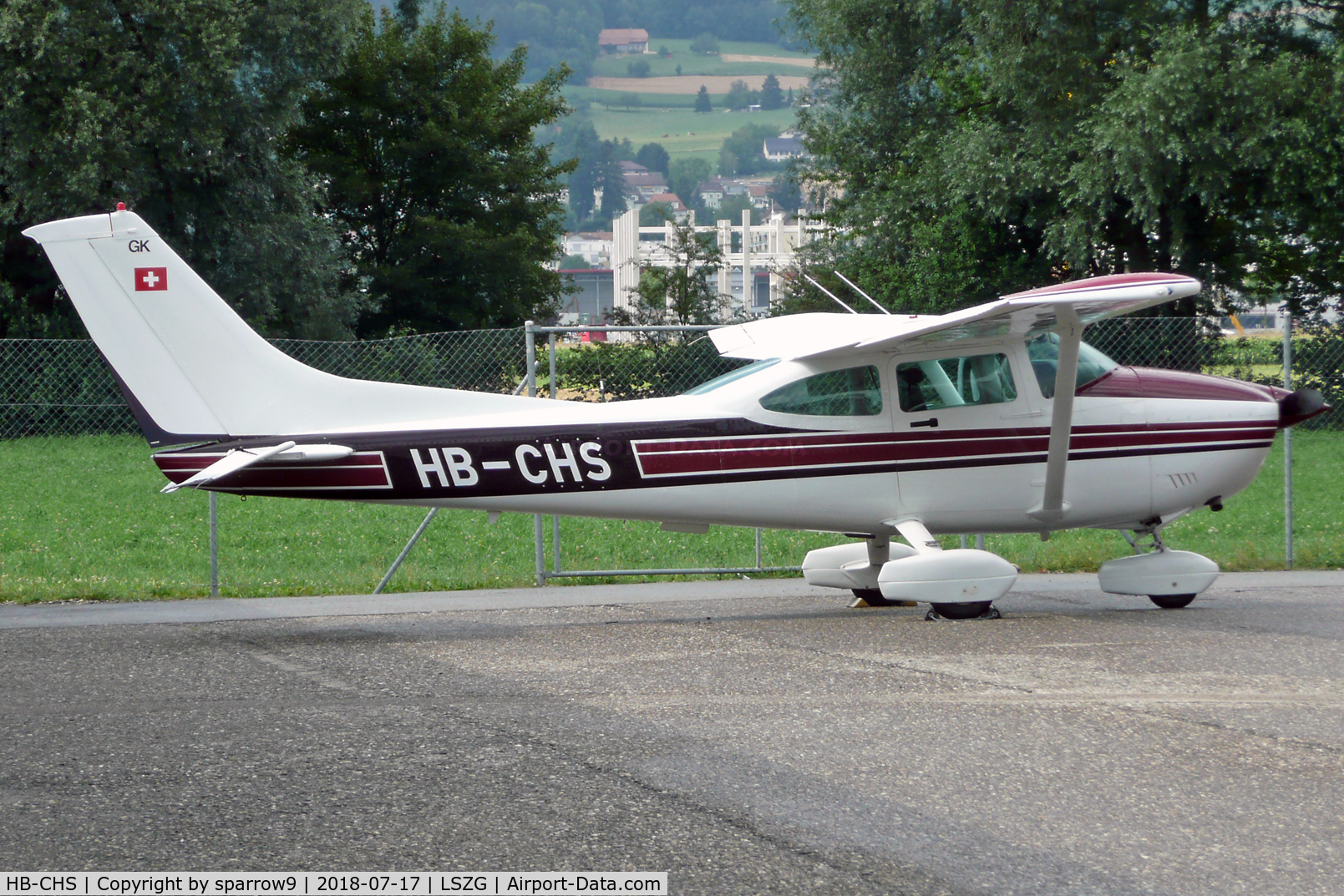 HB-CHS, 1982 Cessna 182R Skylane C/N 18268189, At Grenchen