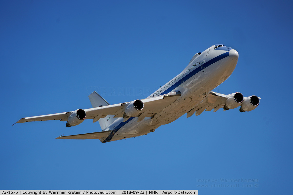 73-1676, 1973 Boeing E-4B C/N 20682, 73-1676 in flight