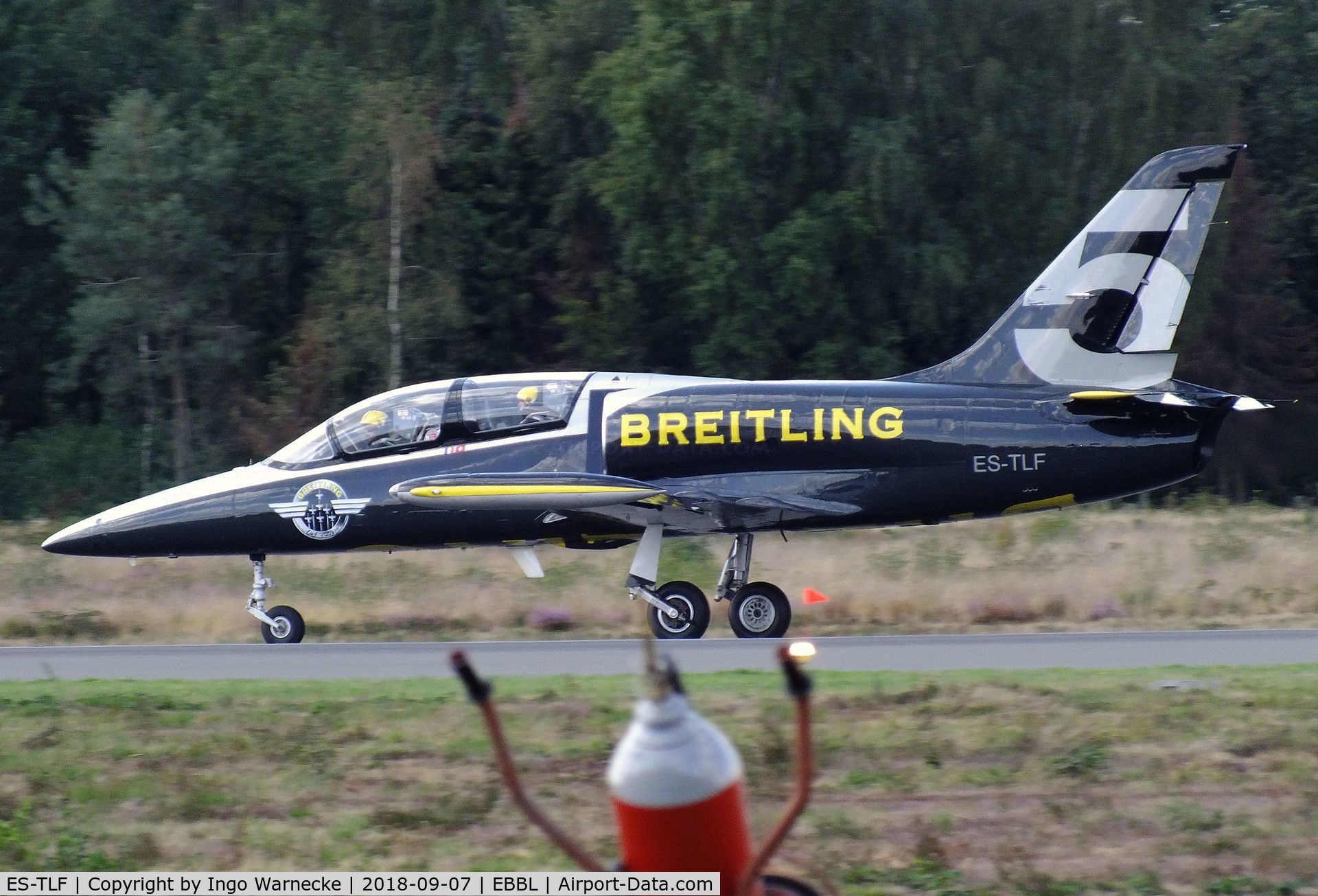 ES-TLF, Aero L-39C Albatros C/N 132114, Aero L-39C Albatros, No 5 of Breitling Jet Team at the 2018 BAFD spotters day, Kleine Brogel airbase