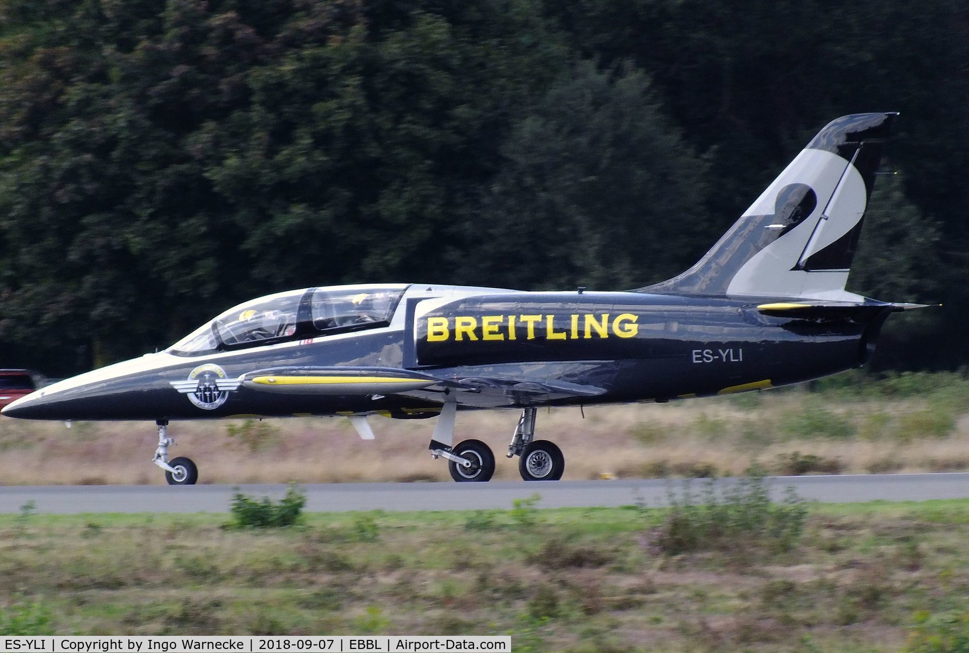 ES-YLI, Aero L-39 Albatros C/N 691876, Aero L-39 Albatros, No 2 of Breitling Jet Team at the 2018 BAFD spotters day, Kleine Brogel airbase