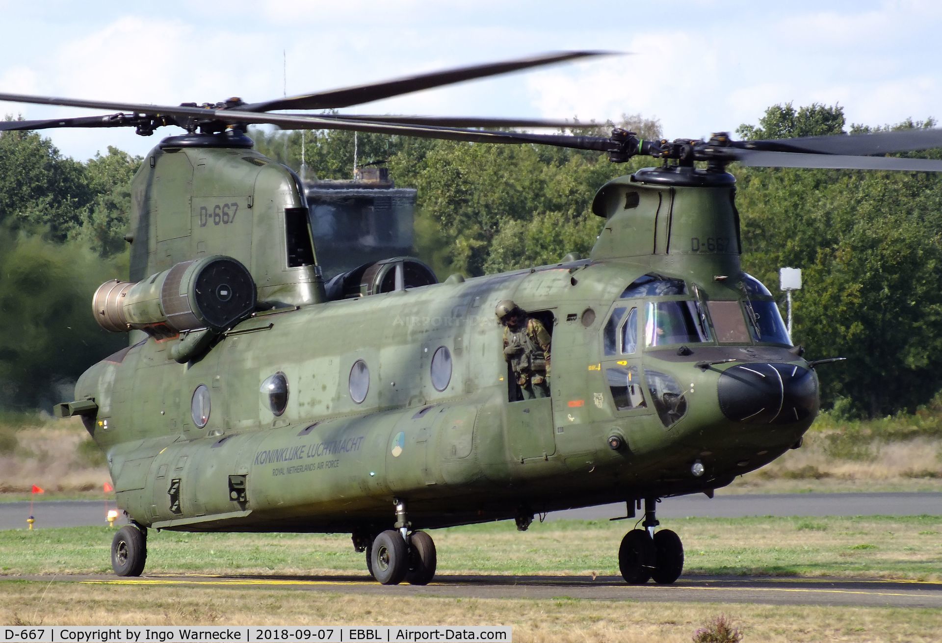 D-667, Boeing CH-47D Chinook C/N M.3667/NL-007, Boeing CH-47D Chinook of the KLu at the 2018 BAFD spotters day, Kleine Brogel airbase