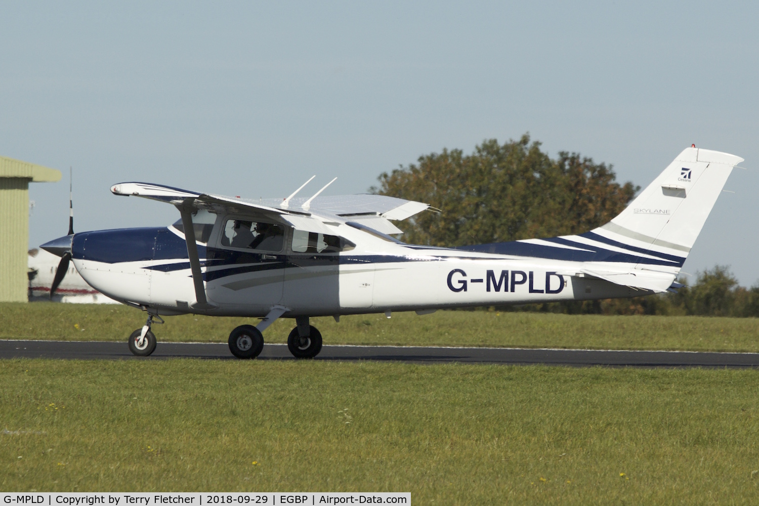 G-MPLD, 2006 Cessna 182T Skylane Skylane C/N 18281788, During 2018 Cotswold Revival at Kemble