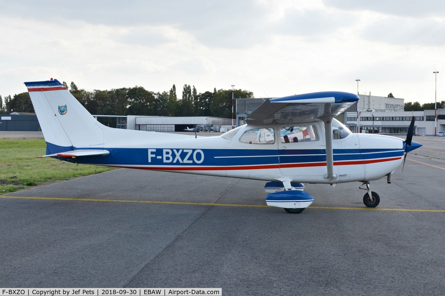 F-BXZO, Reims F172M Skyhawk Skyhawk C/N 1274, At Antwerp Airport.