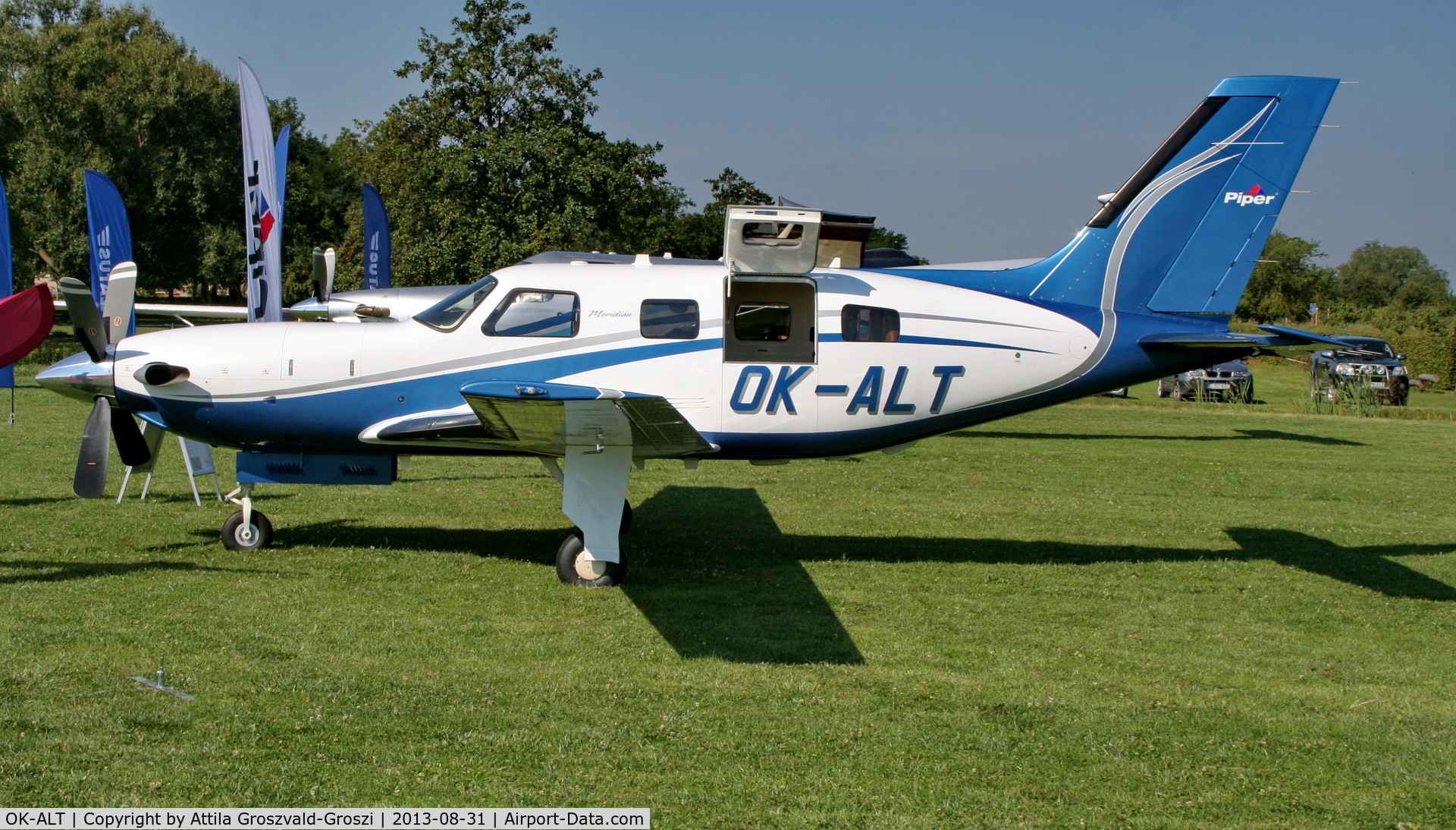 OK-ALT, 2000 Piper PA-46-500TP Malibu Meridian C/N 4697466, II. Cirrus-Hertelendy Aviator's Weekend , Hertelendy Castle Airfield Hungary