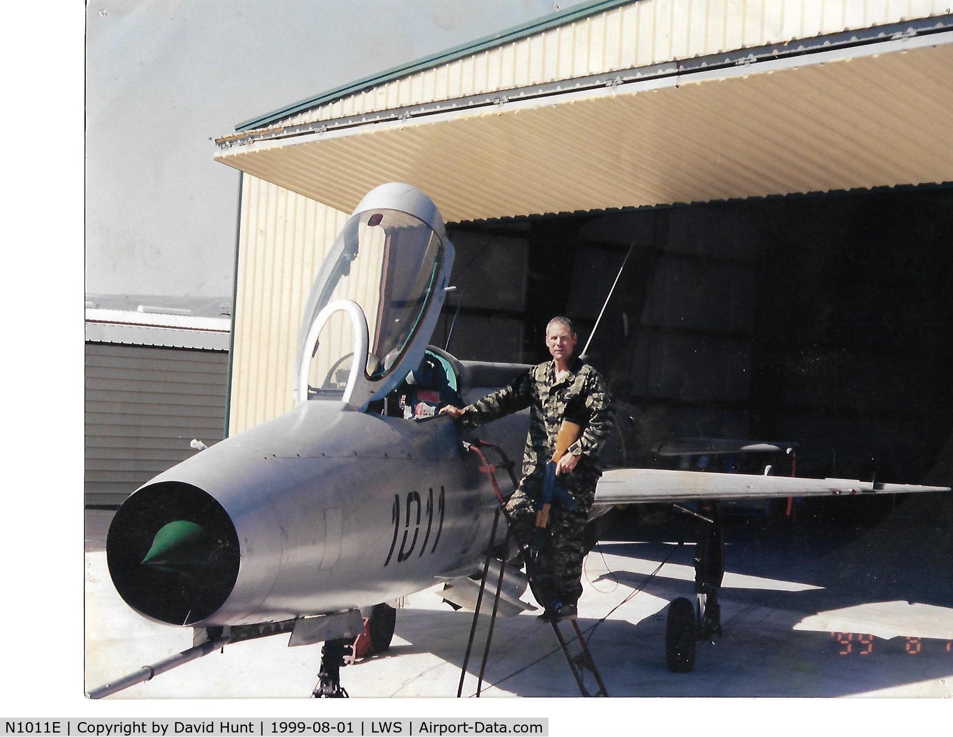 N1011E, Mikoyan-Gurevich MiG-21F-13 C/N 1011, My MIG in Lewiston, ID.