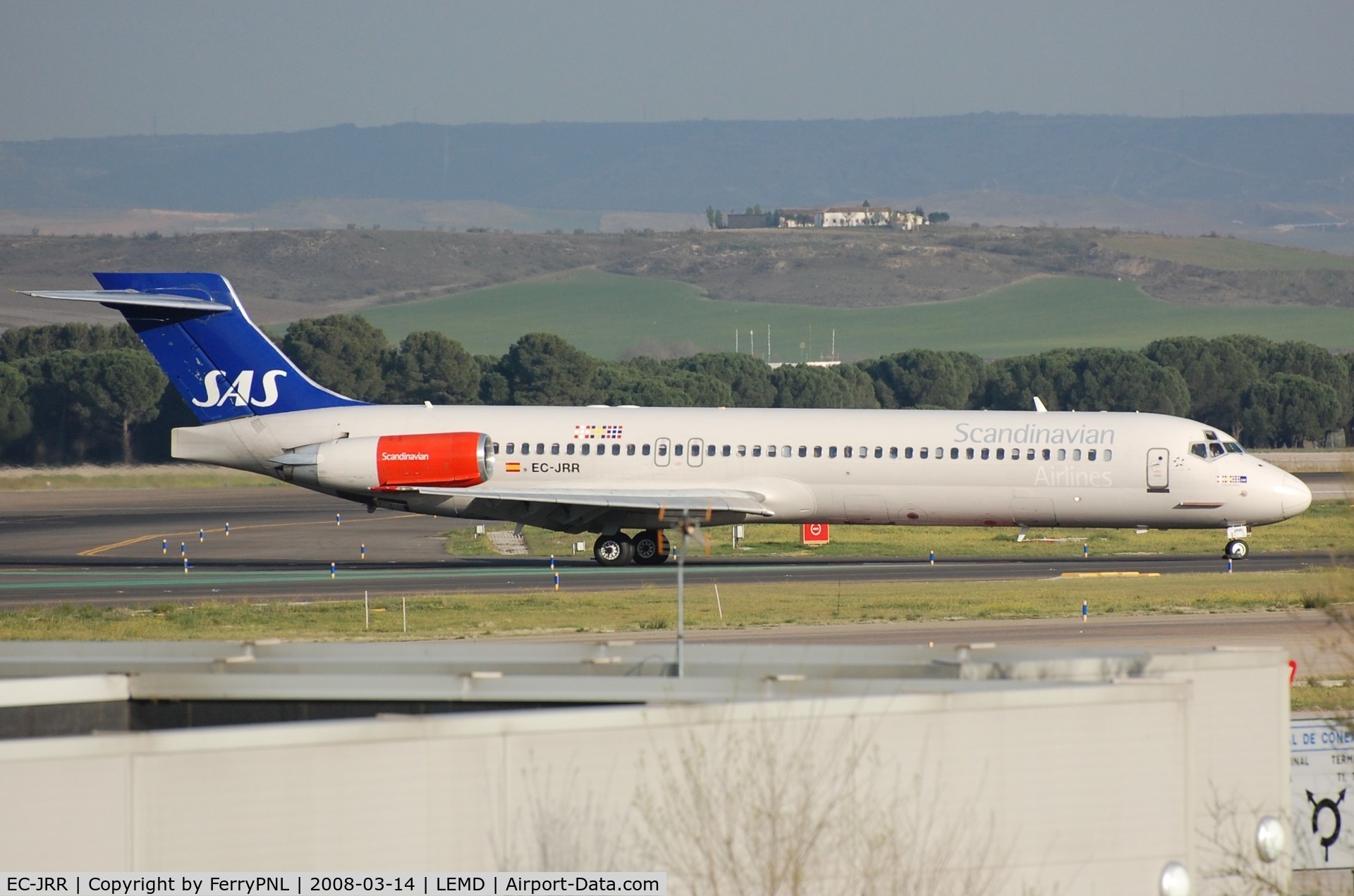 EC-JRR, 1991 McDonnell Douglas MD-87 (DC-9-87) C/N 49612, Spanair MD87 in SAS livery. Frame stored in KIGM since 2010.