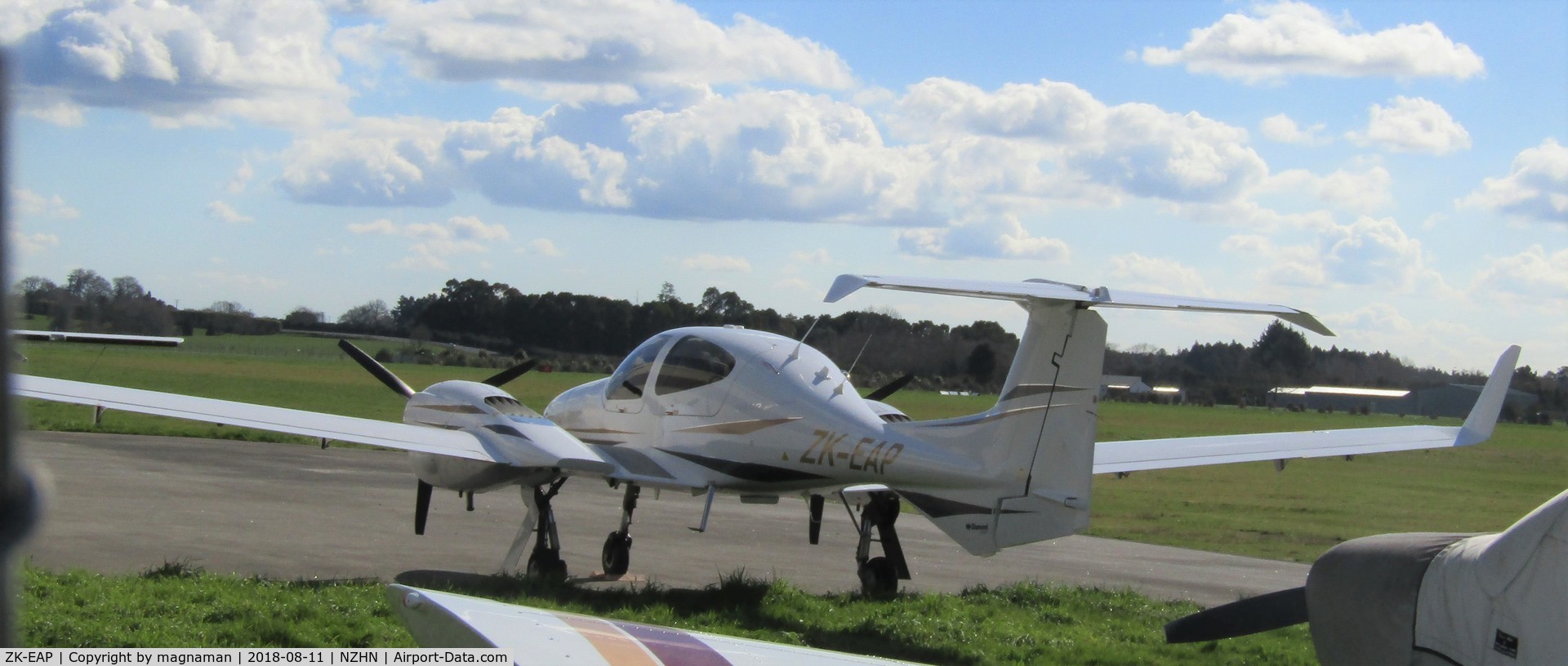 ZK-EAP, Diamond DA-42 NG Twin Star C/N 42.258, new to ardmore flying school - here prepped at Hamilton