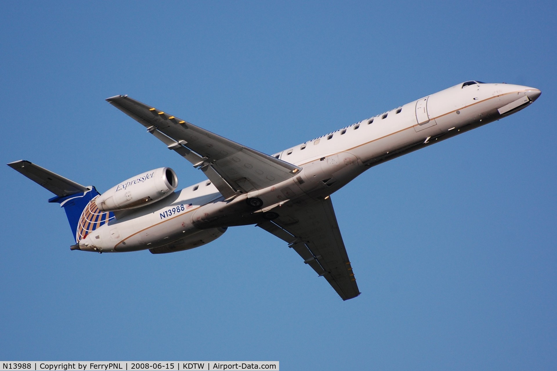 N13988, 2000 Embraer ERJ-145LR (EMB-145LR) C/N 145265, CO Express ERJ145 taking-off.