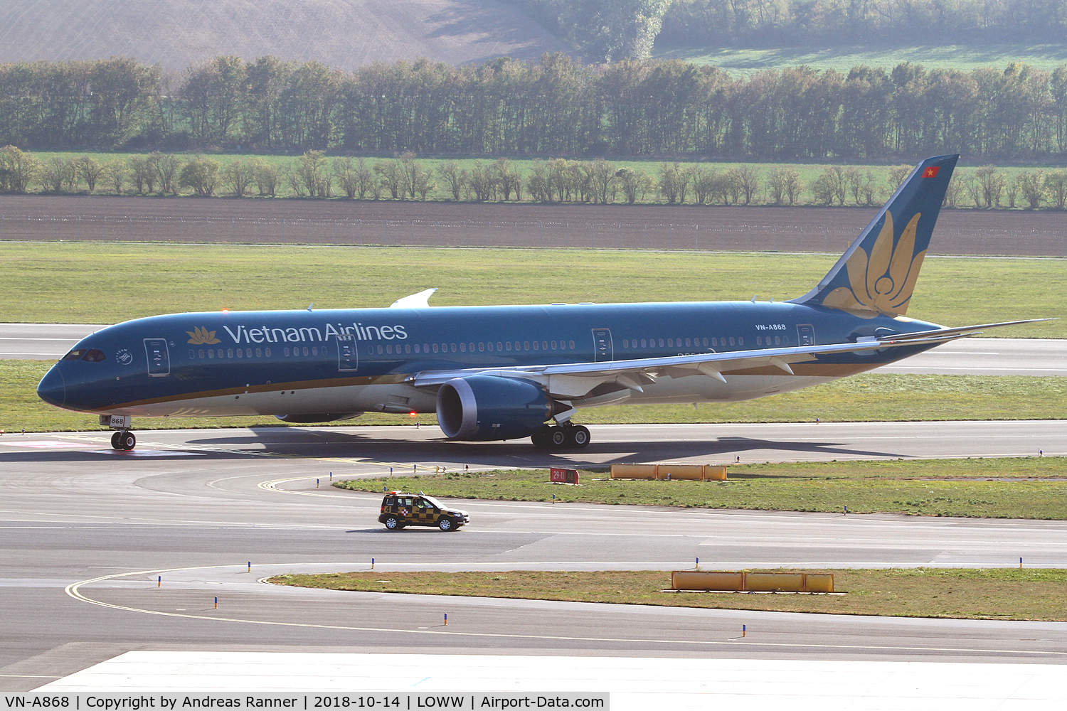 VN-A868, 2016 Boeing 787-9 Dreamliner Dreamliner C/N 39288, Vietnam Airlines Boeing 787