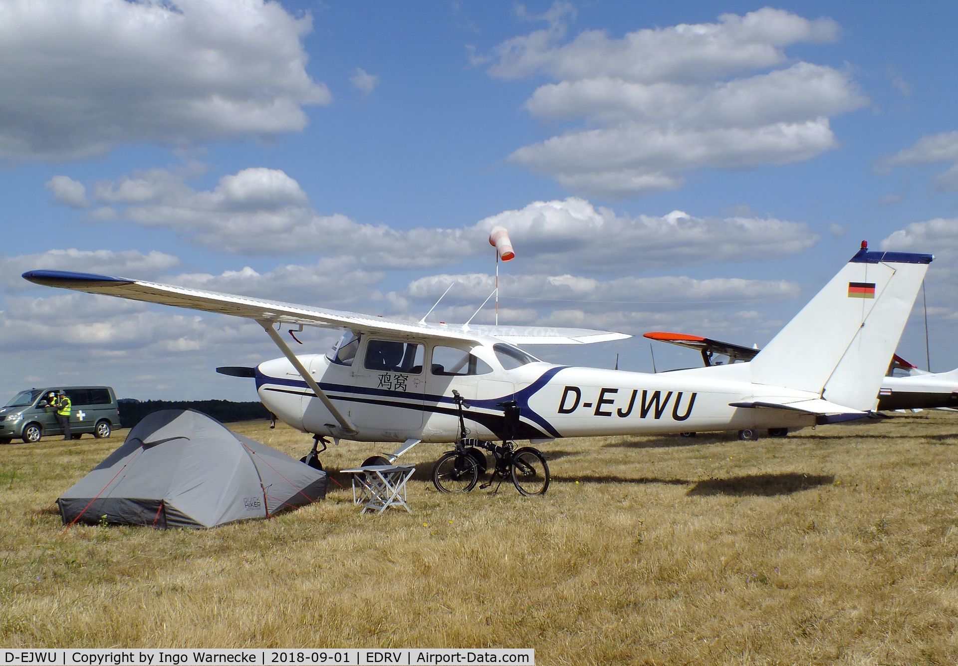 D-EJWU, Reims F172H Skyhawk Skyhawk C/N 0417, Cessna (Reims) F172H Skyhawk at the 2018 Flugplatzfest Wershofen