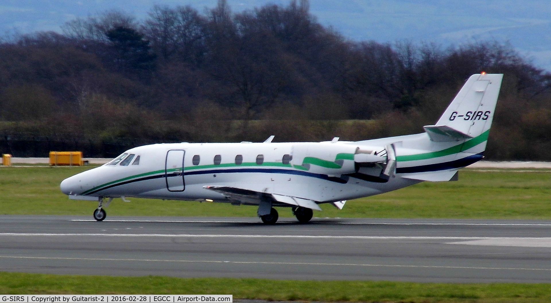 G-SIRS, 2001 Cessna 560XL Citation Excel C/N 560-5185, At Manchester