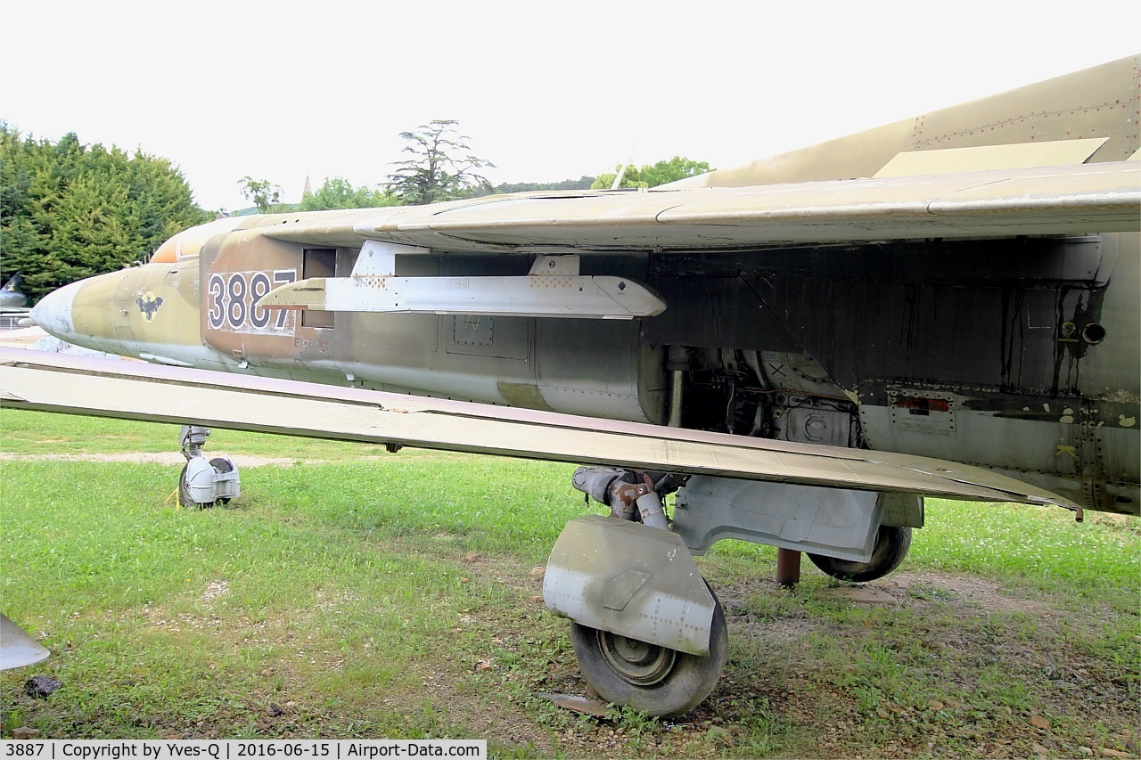 3887, Mikoyan-Gurevich MiG-23MF C/N 0390213887, Mikoyan-Gurevich MiG-23MF, Savigny-Les Beaune Museum