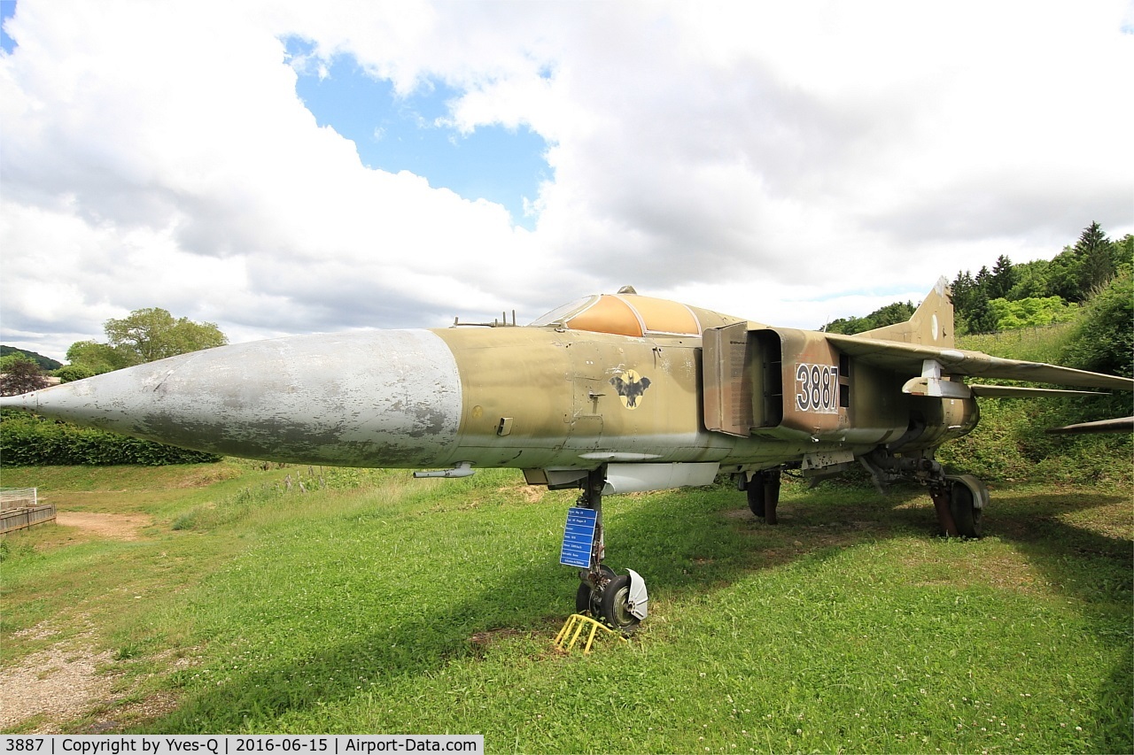 3887, Mikoyan-Gurevich MiG-23MF C/N 0390213887, Mikoyan-Gurevich MiG-23MF, Savigny-Les Beaune Museum