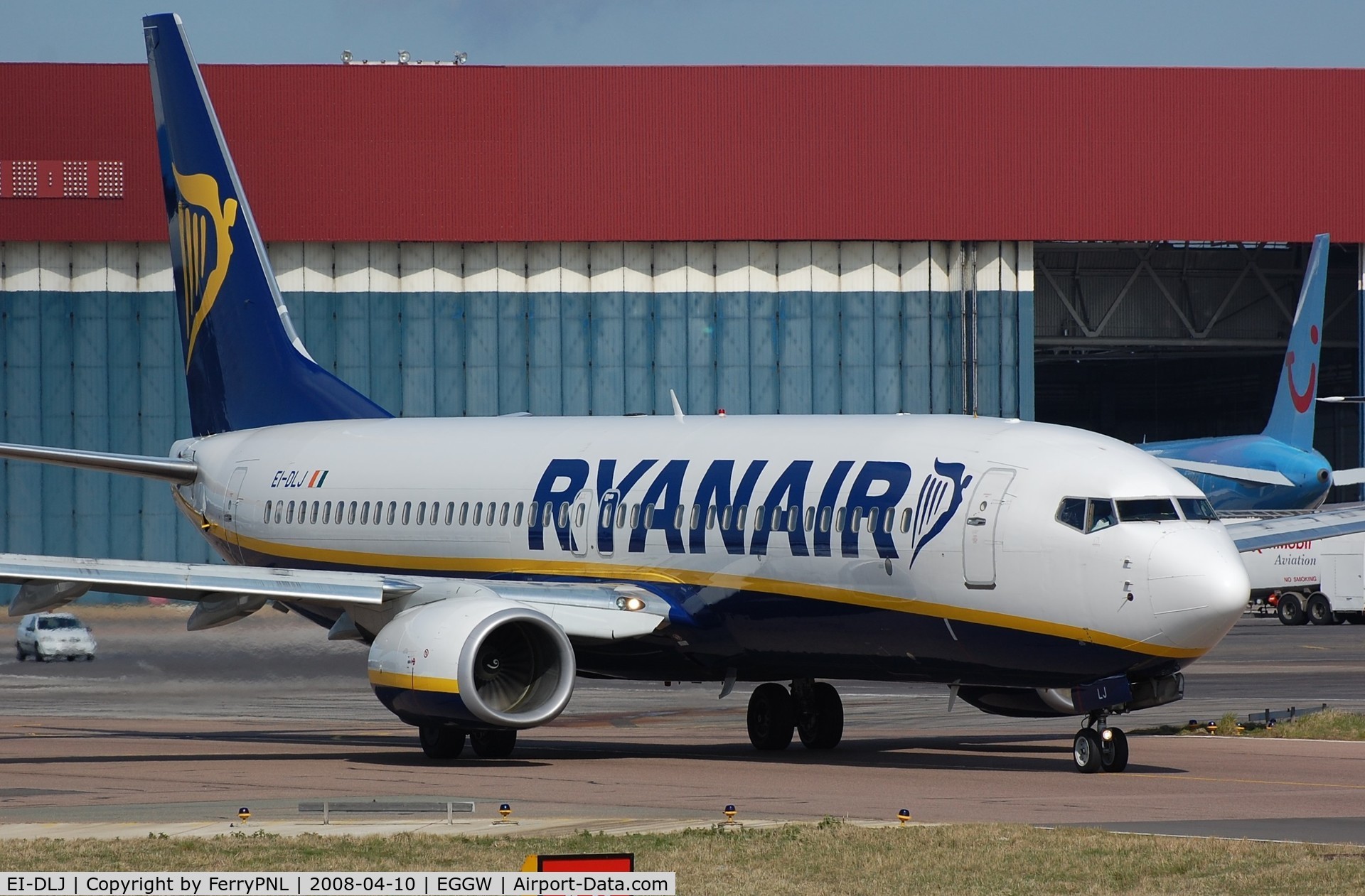 EI-DLJ, 2006 Boeing 737-8AS C/N 34177, Ryanair B738 taxying for departure