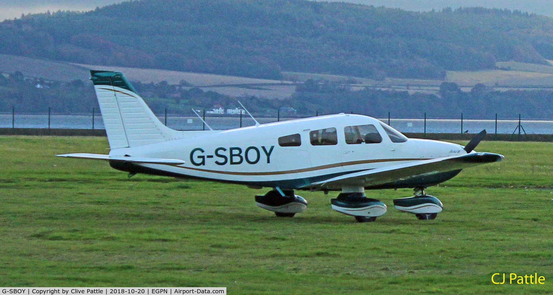 G-SBOY, 1998 Piper PA-28-181 Cherokee Archer III C/N 2843157, Parked up at Dundee, the former G-LACD.