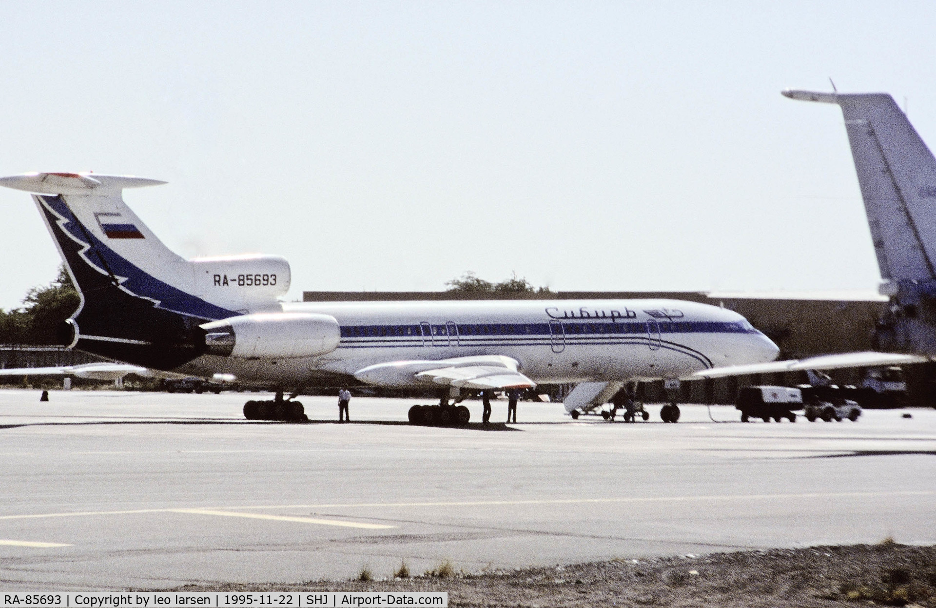RA-85693, 1990 Tupolev Tu-154M C/N 90A866, SHJ Sharjah 22.11.1996