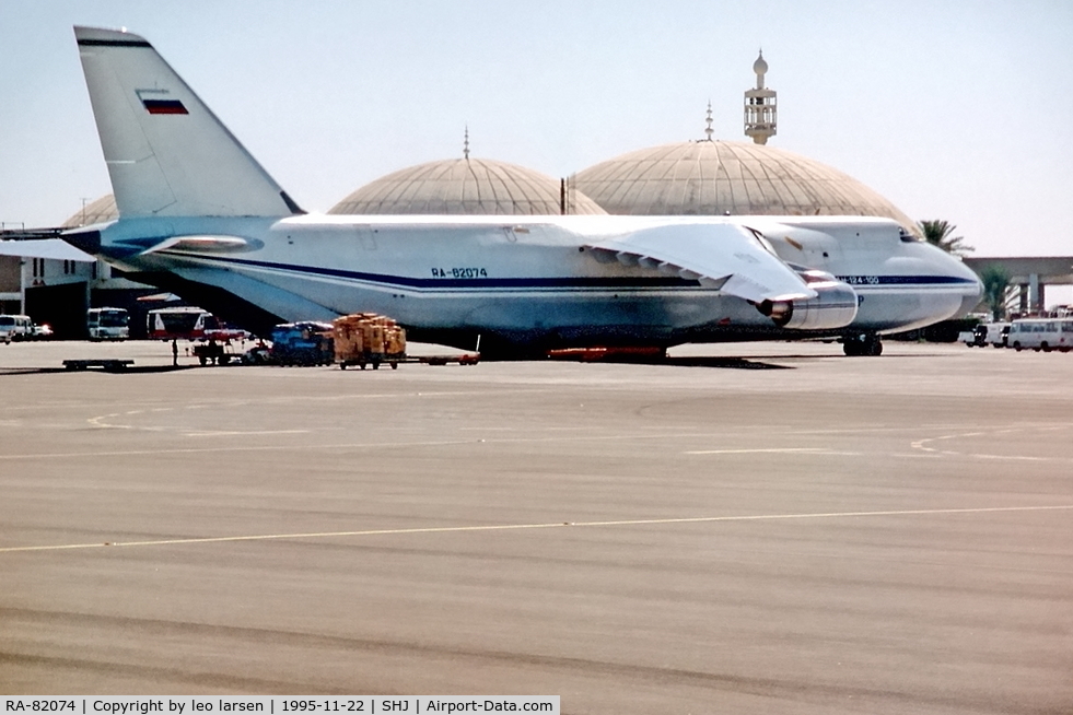 RA-82074, 1994 Antonov An-124-100 Ruslan C/N 9773051459142, SHJ Sharjah 22.11.1995
