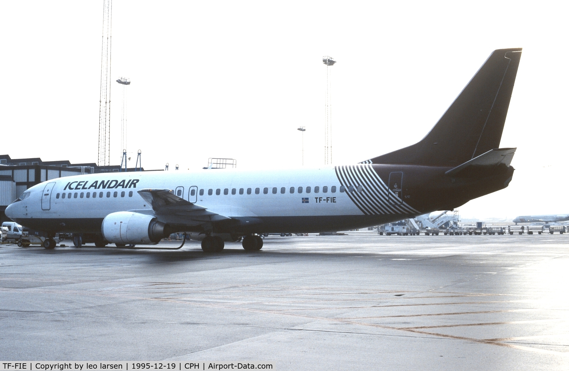 TF-FIE, 1990 Boeing 737-4S3 C/N 24795, Copenhagen 19.12.1995