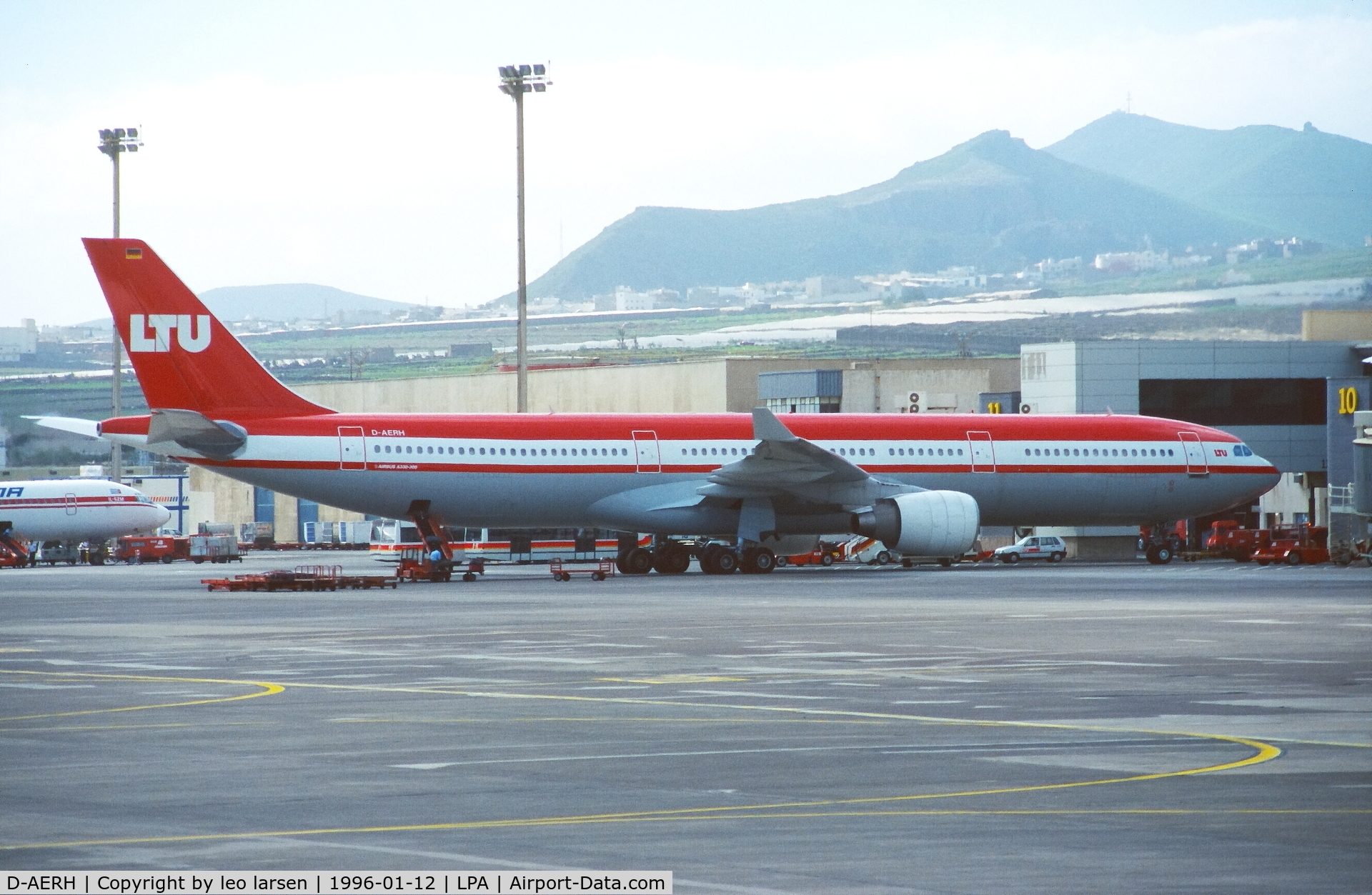 D-AERH, 1995 Airbus A330-322 C/N 87, Las Palmas 12.1.1996