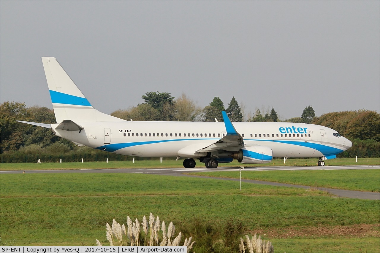 SP-ENT, 2000 Boeing 737-8AS C/N 29926, Boeing 737-8AS, Taxiing rwy 25L, Brest-Bretagne airport (LFRB-BES)