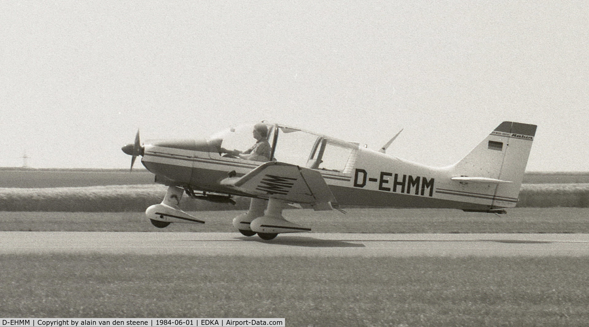 D-EHMM, Great Lakes 2T-1 Sport Trainer C/N 0762, Robin DR400 ; ICAO was EDCM at that time ; ca 1984