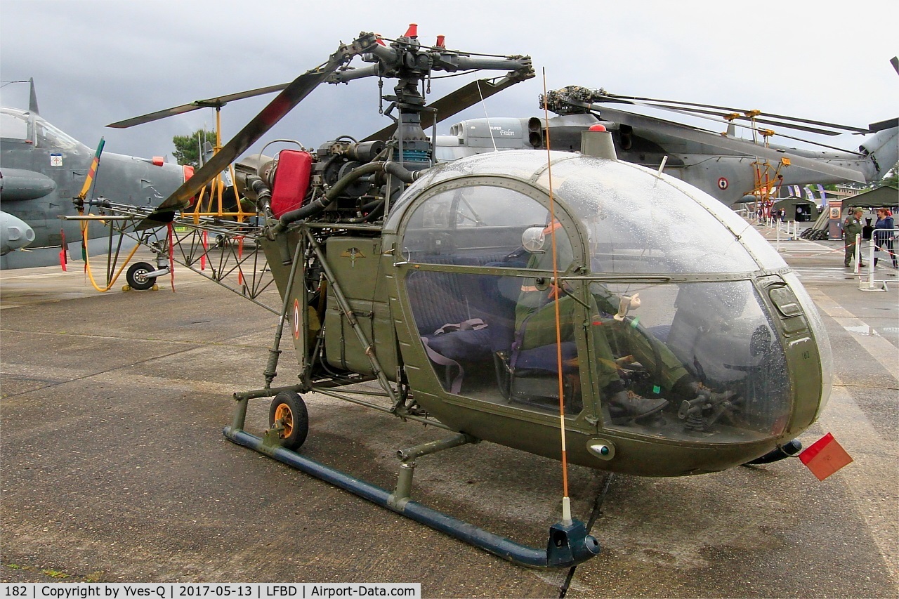 182, Sud SE-3130 Alouette II C/N 1112/C24-M182, Sud SE-3130 Alouette II, Preserved at C.A.E.A museum, Bordeaux-Merignac Air base 106 (LFBD-BOD)