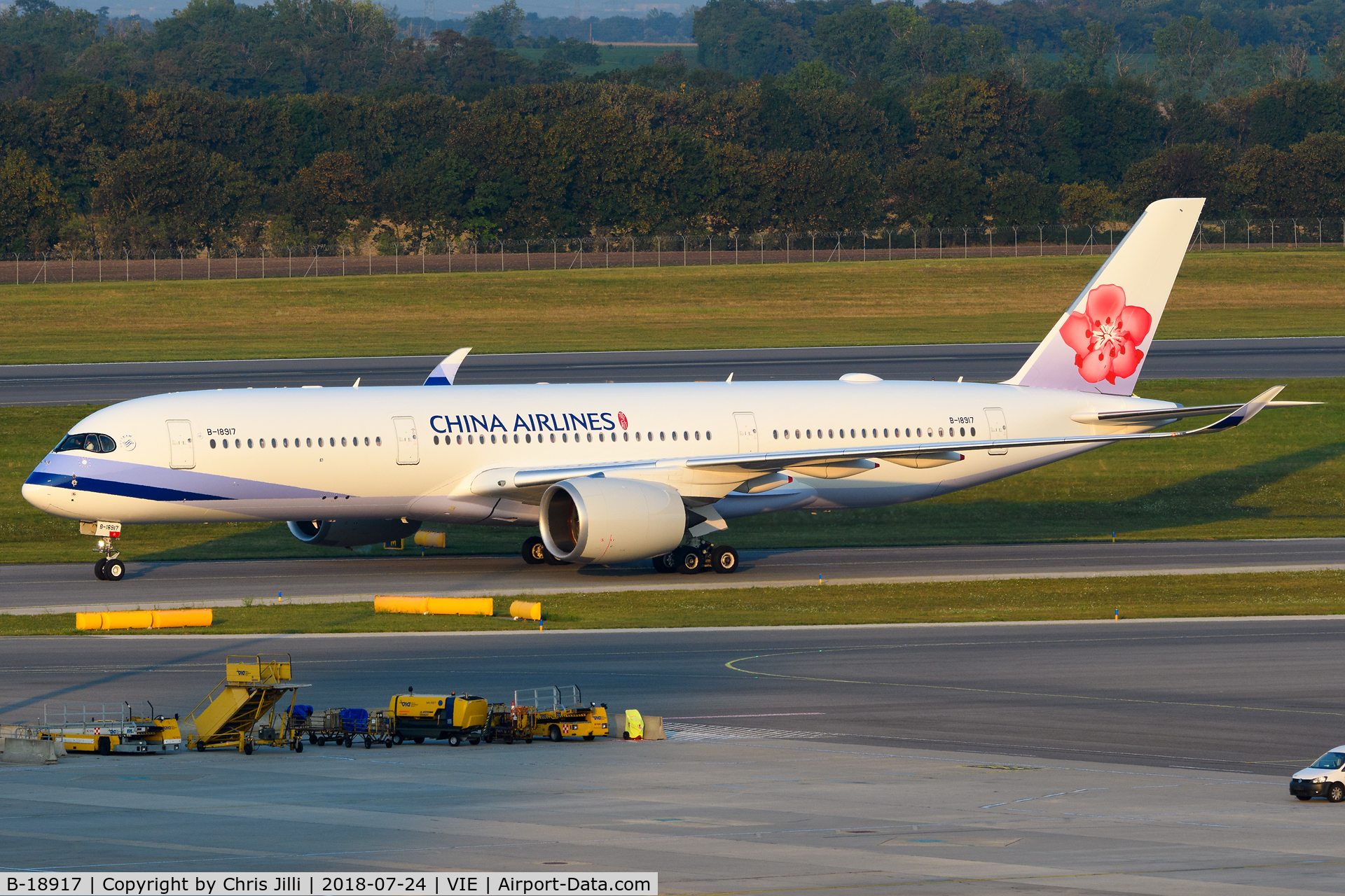 B-18917, 2018 Airbus A350-941 C/N 208, China Airlines