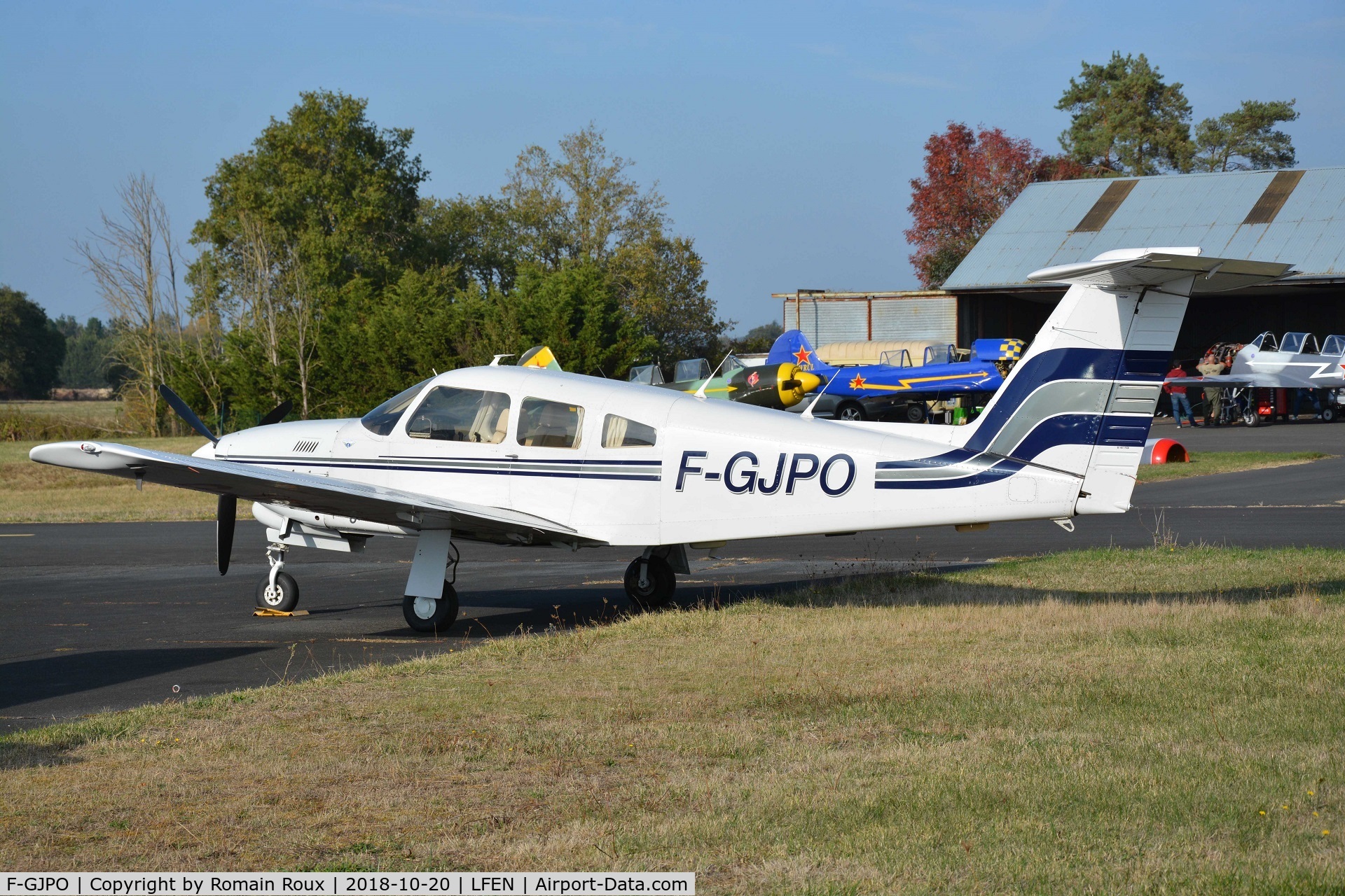 F-GJPO, Piper PA-28RT-201T Turbo Arrow IV C/N 28R7931039, Parked