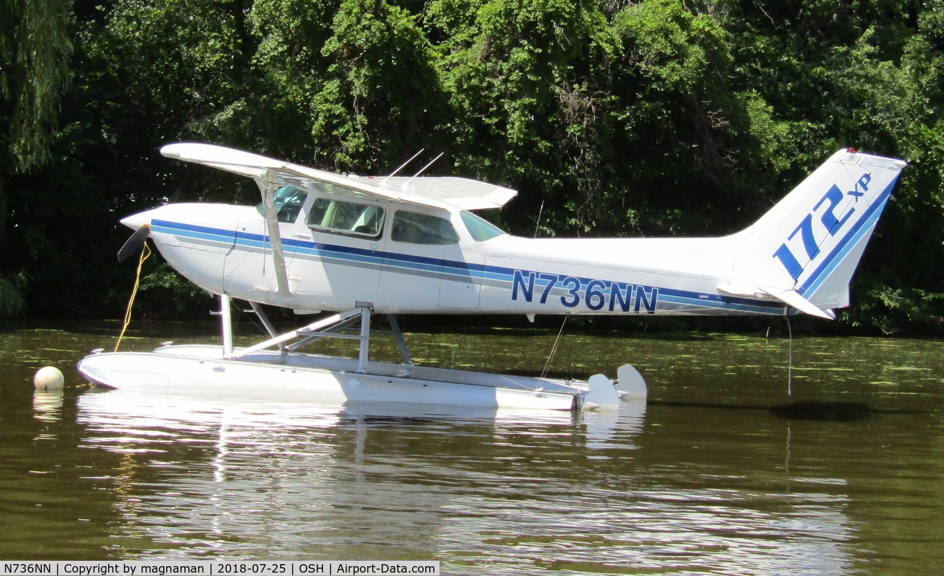 N736NN, 1977 Cessna R172K Hawk XP C/N R1722659, long range shot from grassy bank