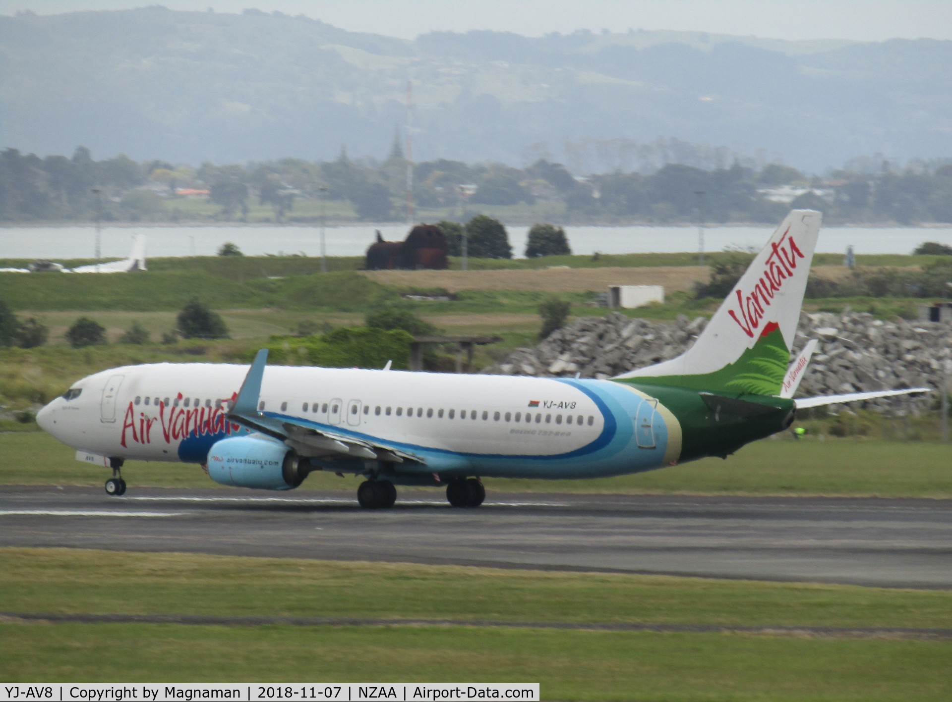 YJ-AV8, 2016 Boeing 737-8SH C/N 42052, departing fro home