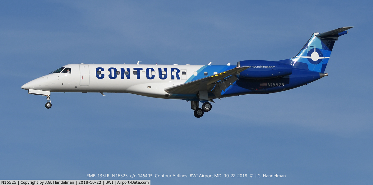 N16525, 2001 Embraer ERJ-135LR (EMB-135LR) C/N 145403, On final.