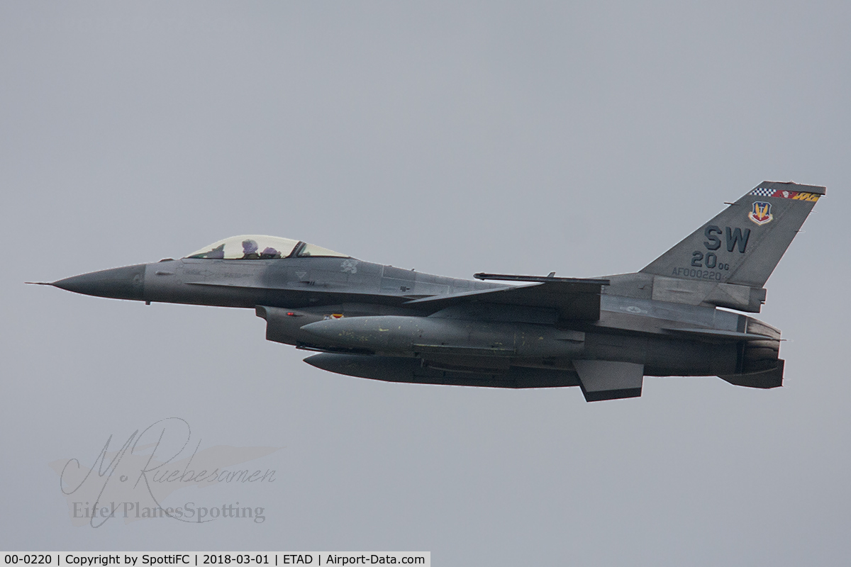 00-0220, 1999 Lockheed Martin F-16CJ Fighting Falcon C/N CC-217, ETAD