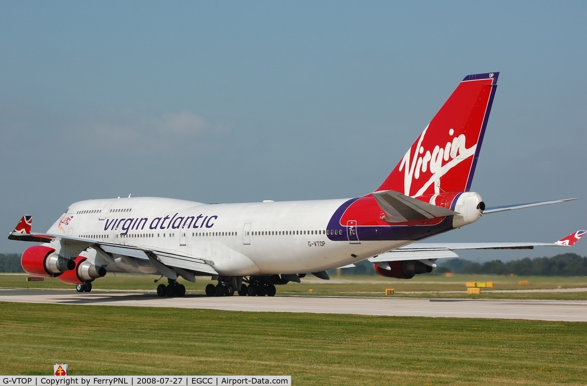 G-VTOP, 1997 Boeing 747-4Q8 C/N 28194, Virgin B744 thundering away to the US.