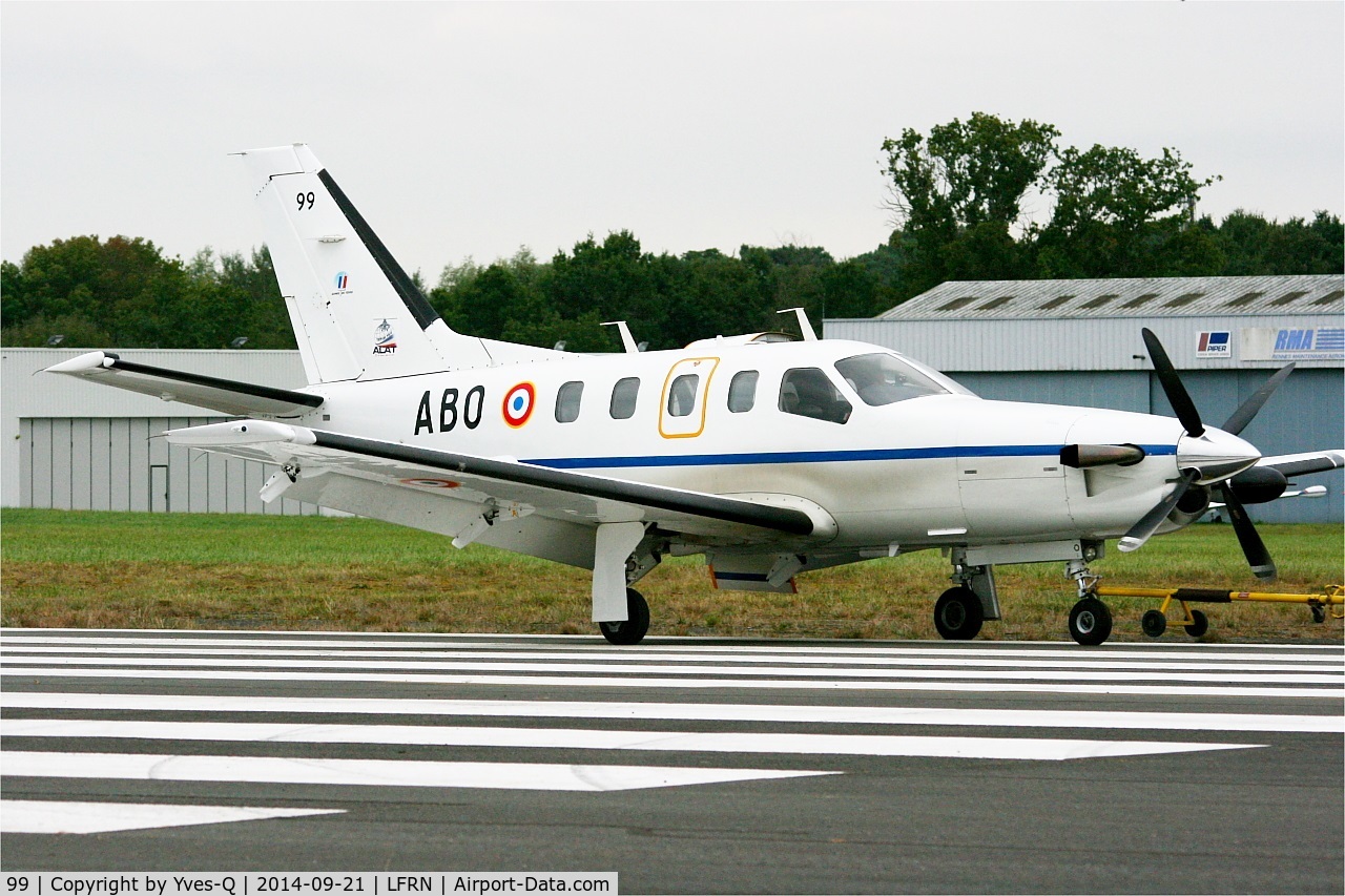 99, 1994 Socata TBM-700 C/N 99, Socata TBM-700, Taxiing to holding point, Rennes-St Jacques airport (LFRN-RNS) Air show 2014