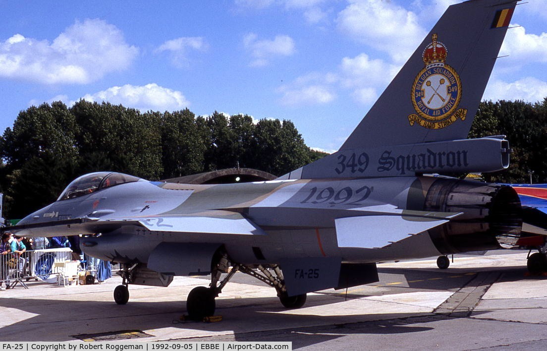 FA-25, SABCA F-16A Fighting Falcon C/N 6H-25, SPECIAL COLORS.349 SQD.
