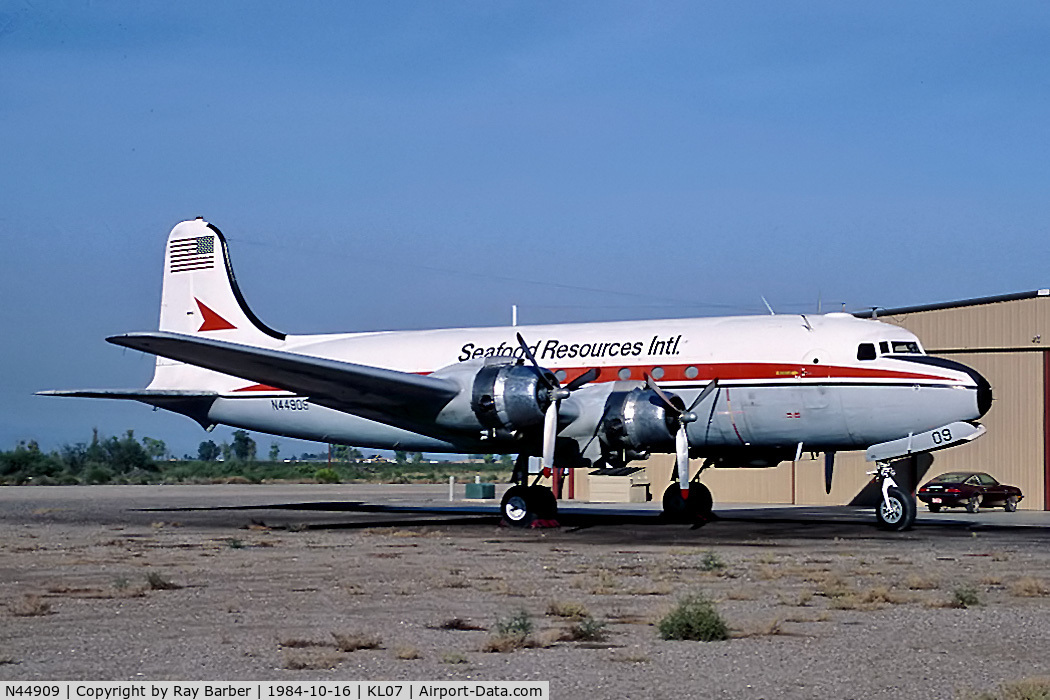 N44909, Douglas C54E-DC C/N 27371, N44909   Douglas C-54R-15-DO Skymaster [27371] (Seafood Resources Intl) Chandler-Memorial Airfield~N 16/10/1984
