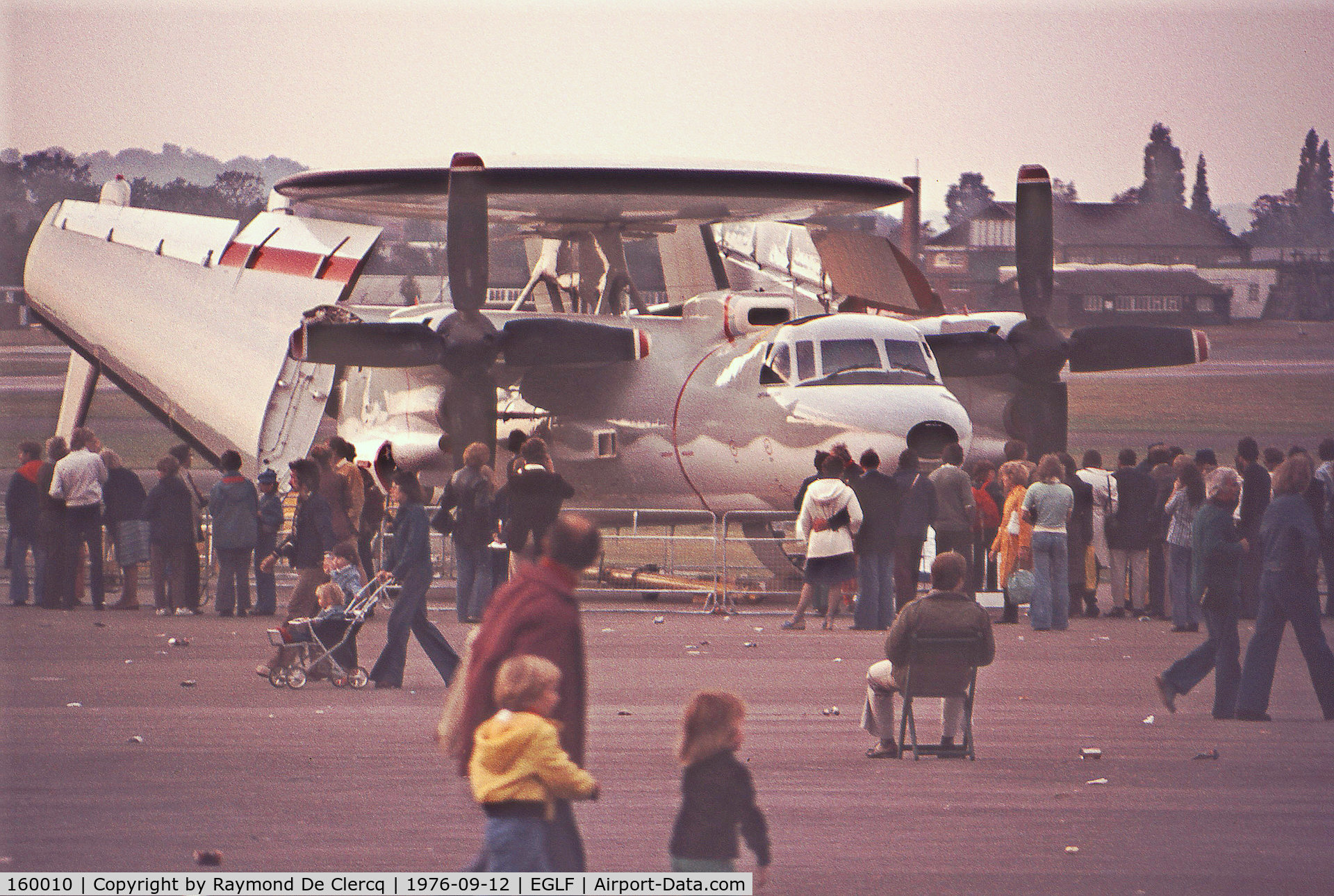 160010, Grumman E-2C Hawkeye C/N A032, Farnborough Airshow 1976.