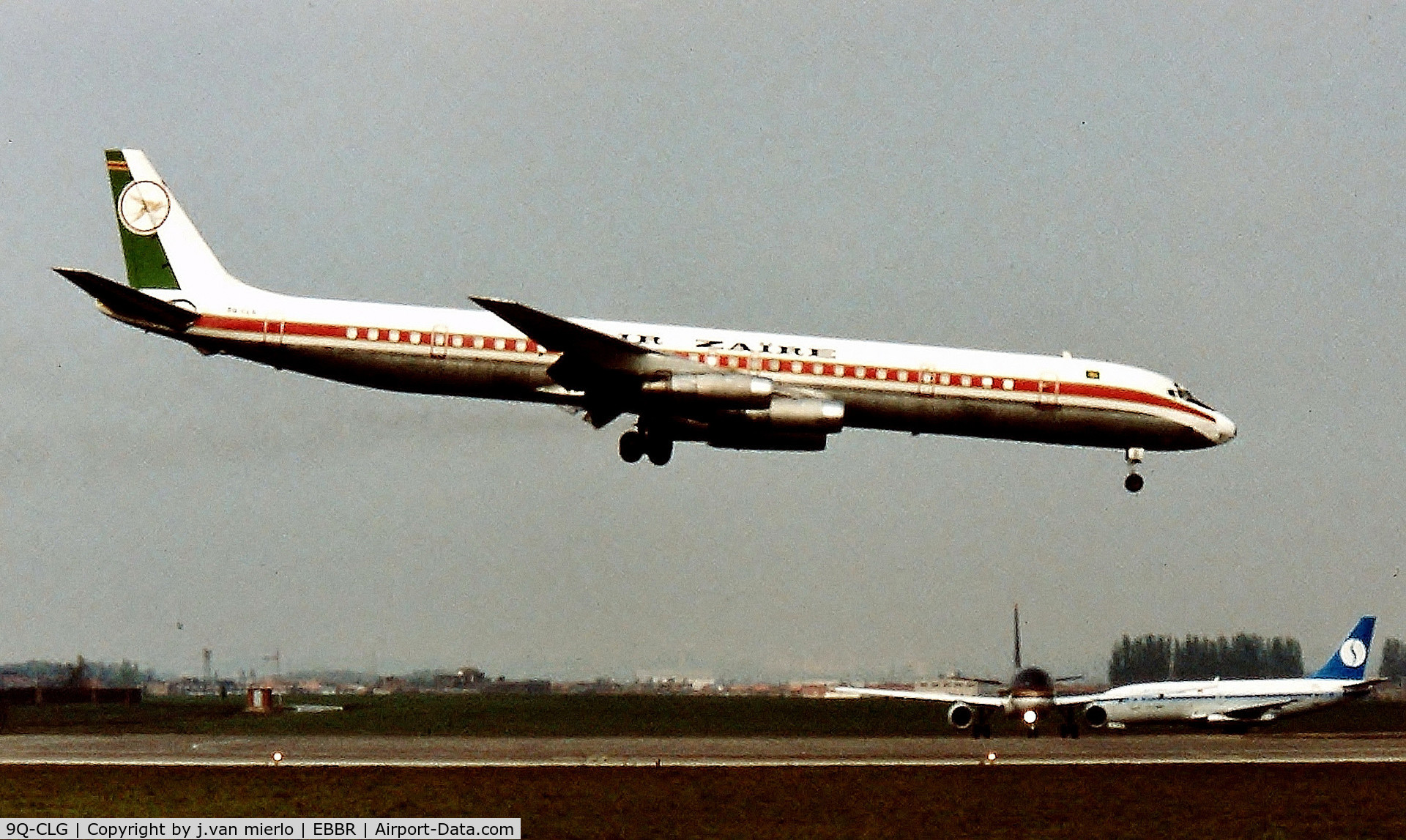 9Q-CLG, 1970 Douglas DC-8-63F C/N 46151, Runway in sight ! Short final Brussels 02