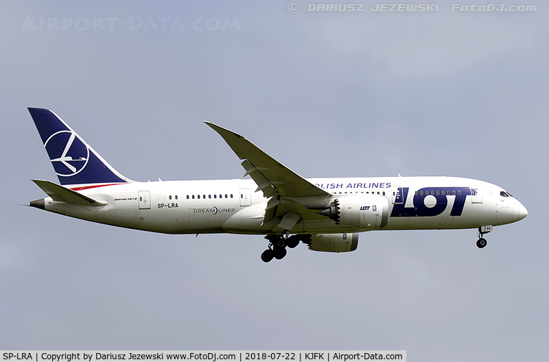 SP-LRA, 2012 Boeing 787-8 Dreamliner C/N 35938, Boeing 787-8 Dreamliner - LOT - Polish Airlines  C/N 35938, SP-LRA