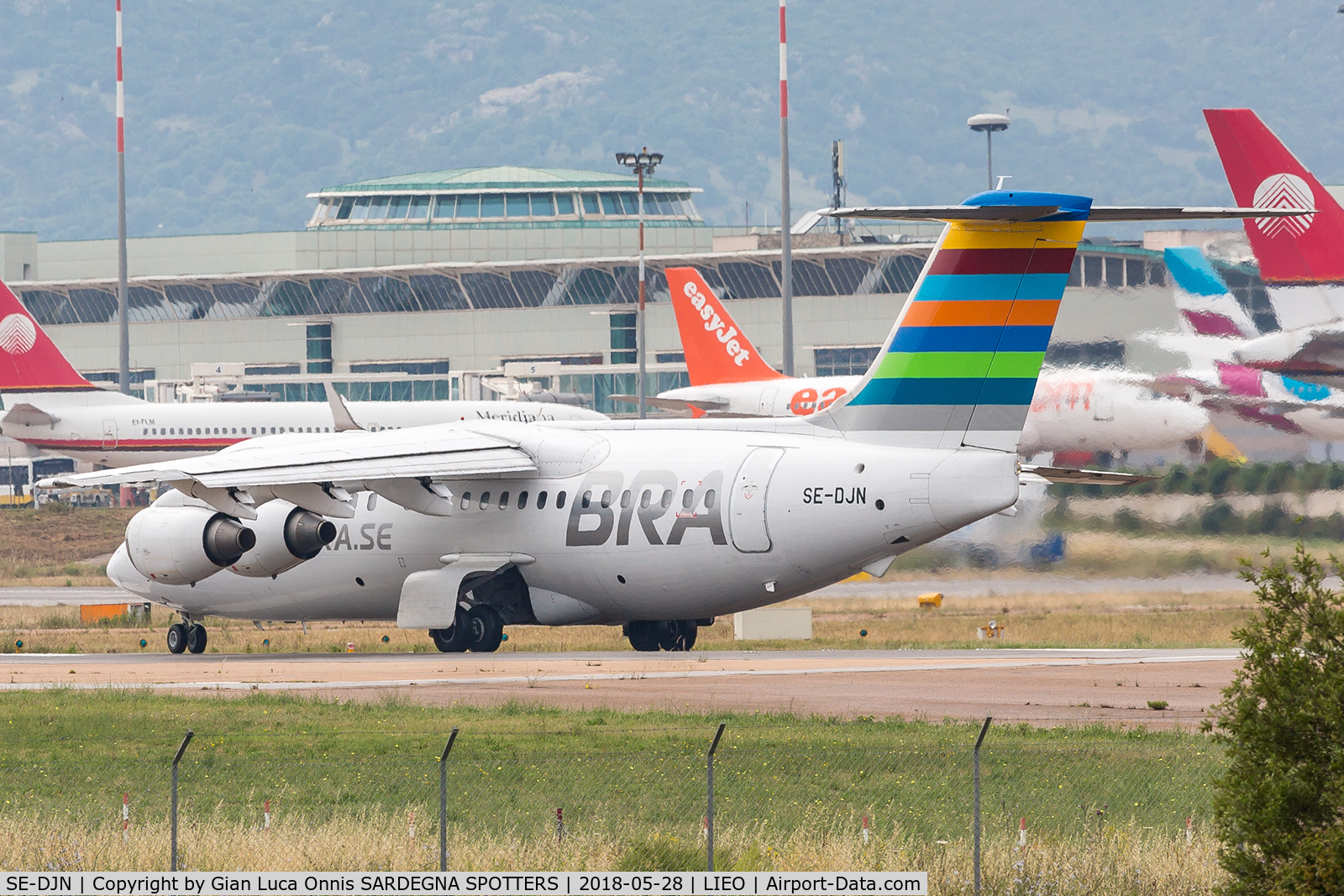 SE-DJN, 1993 British Aerospace Avro 146-RJ85 C/N E.2231, TAKE OFF 23L