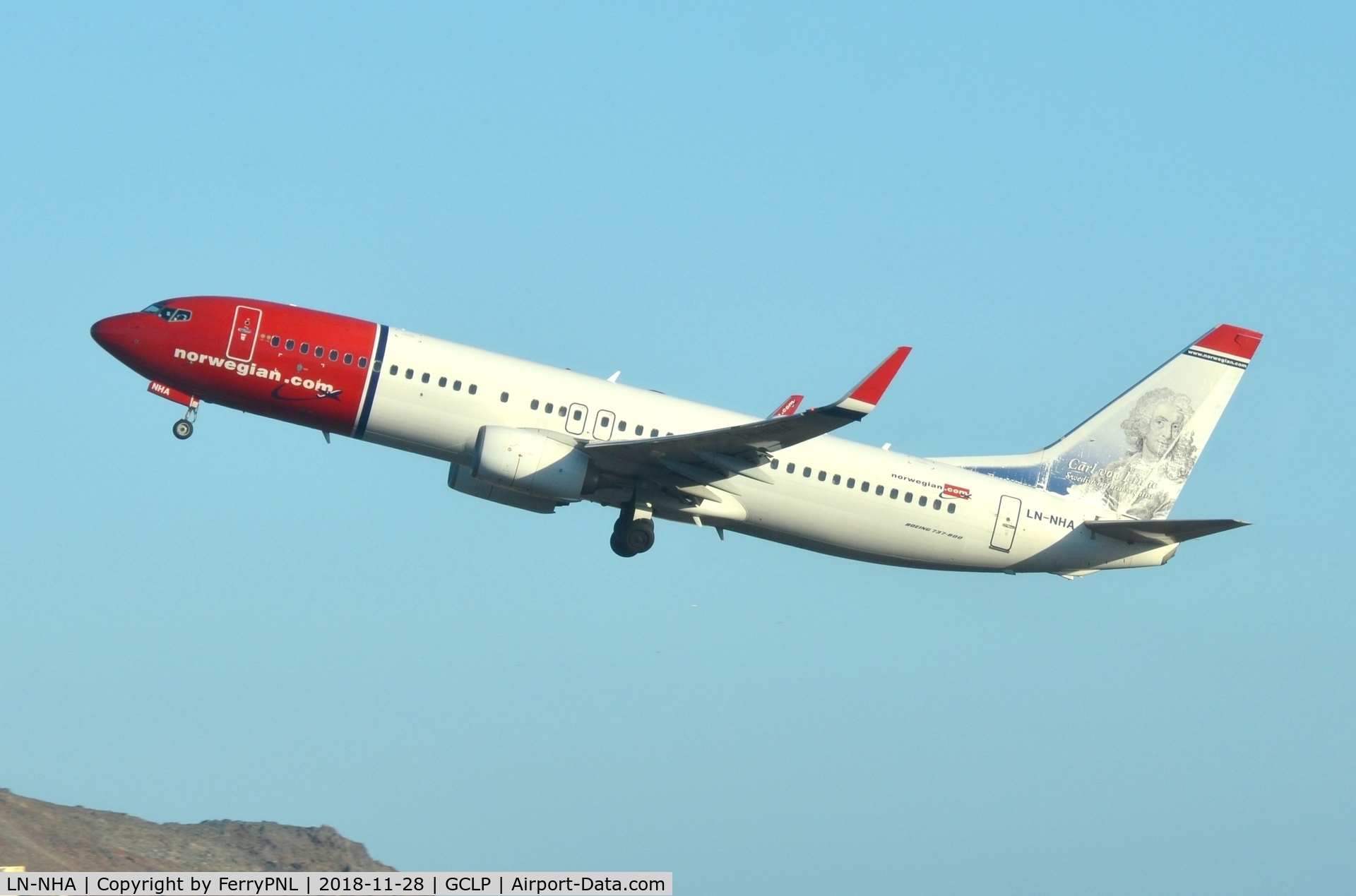 LN-NHA, 2014 Boeing 737-8JP C/N 41129, Norwegian B738 departing