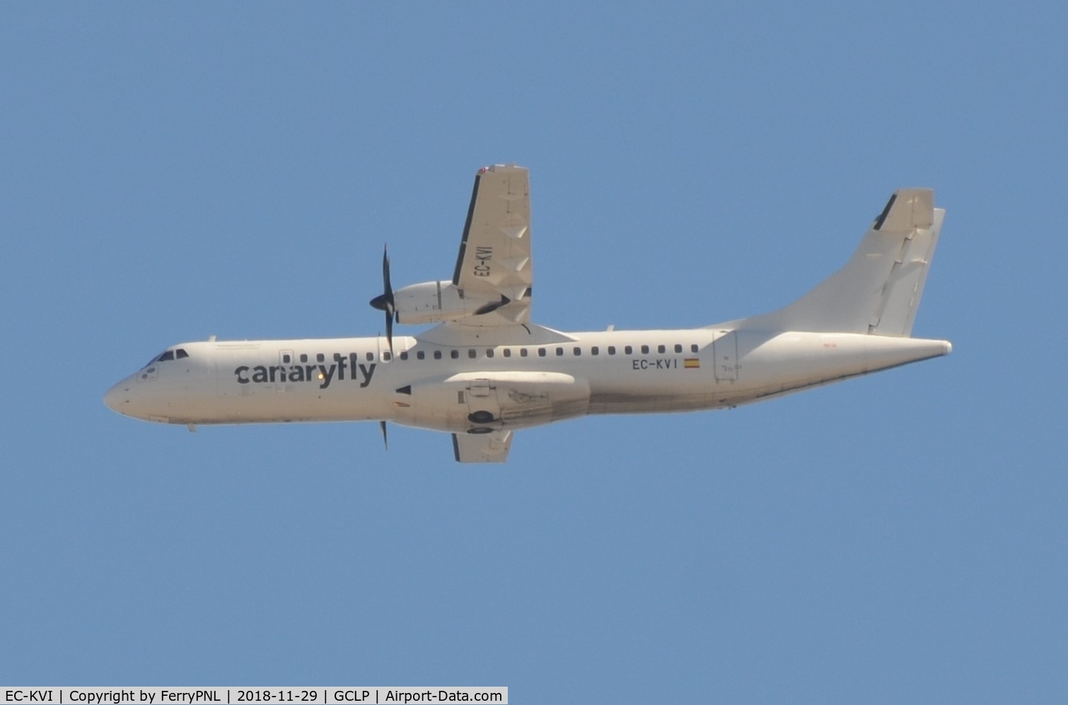 EC-KVI, 2008 ATR 72-212A C/N 824, Canary Fly ATR72 approaching LPA